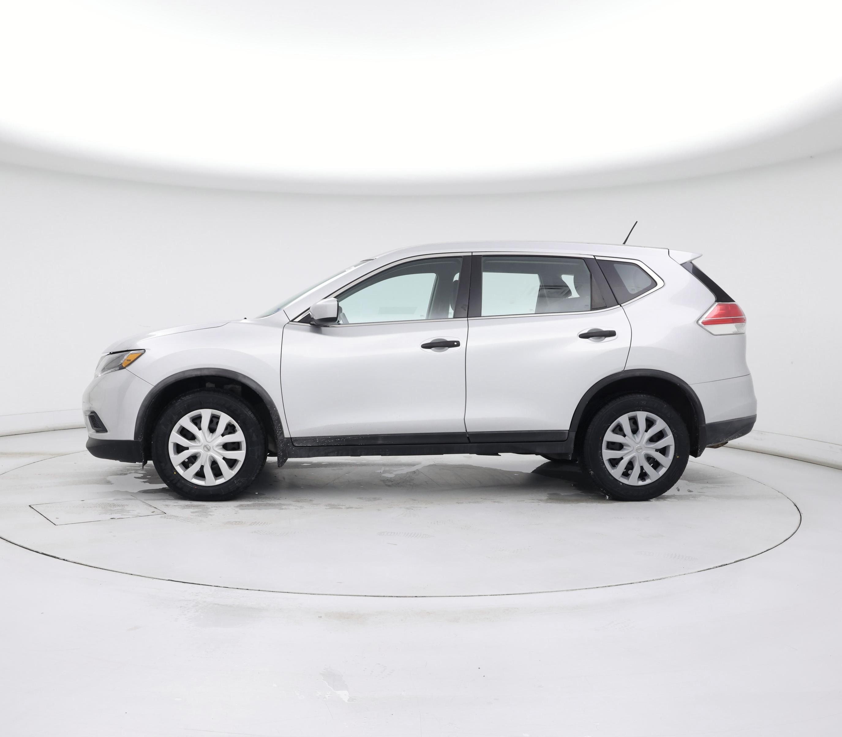 Thumbnail: 2016 Nissan Rogue - 3