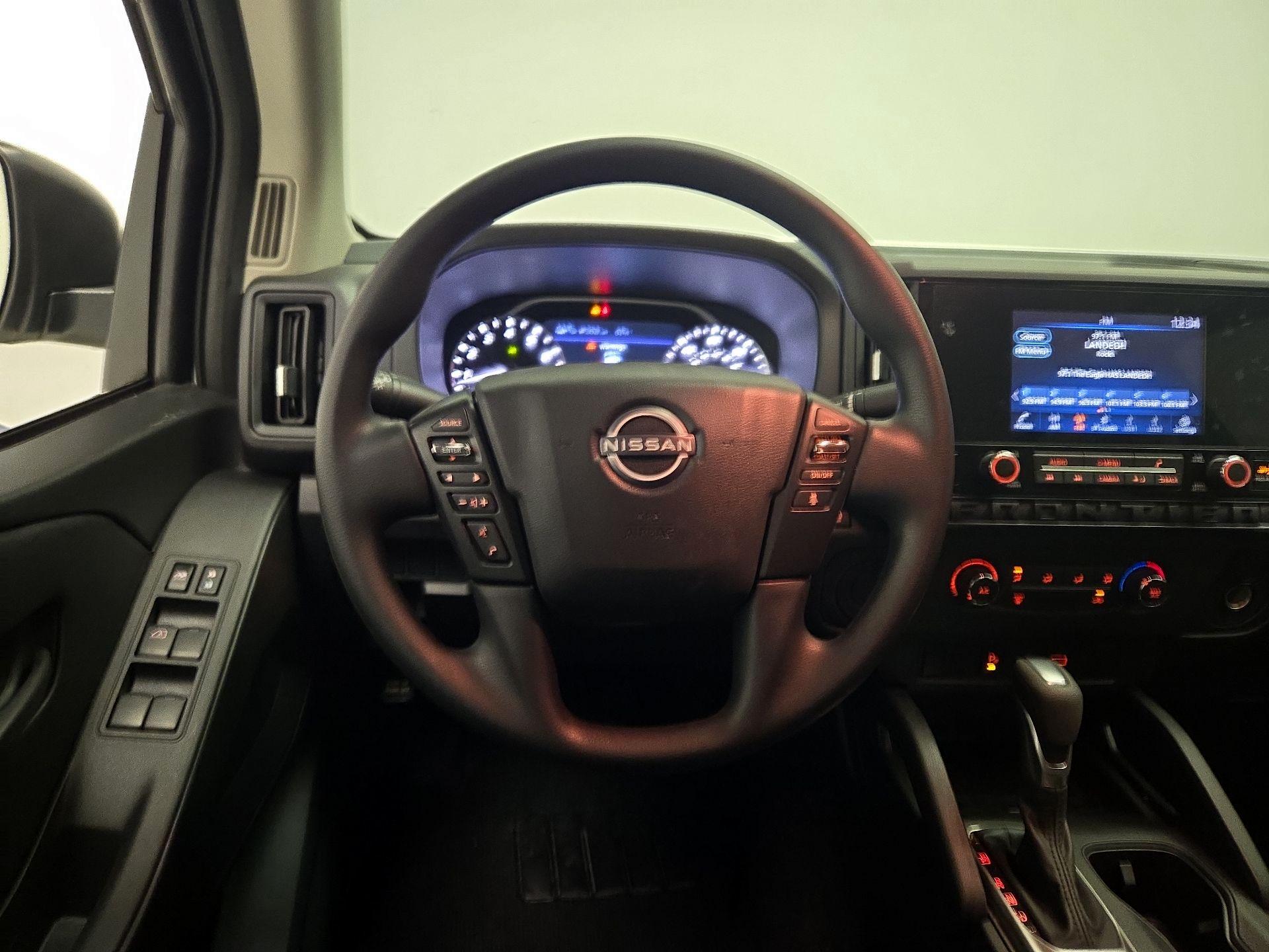 Thumbnail: 2025 Nissan Frontier - 10