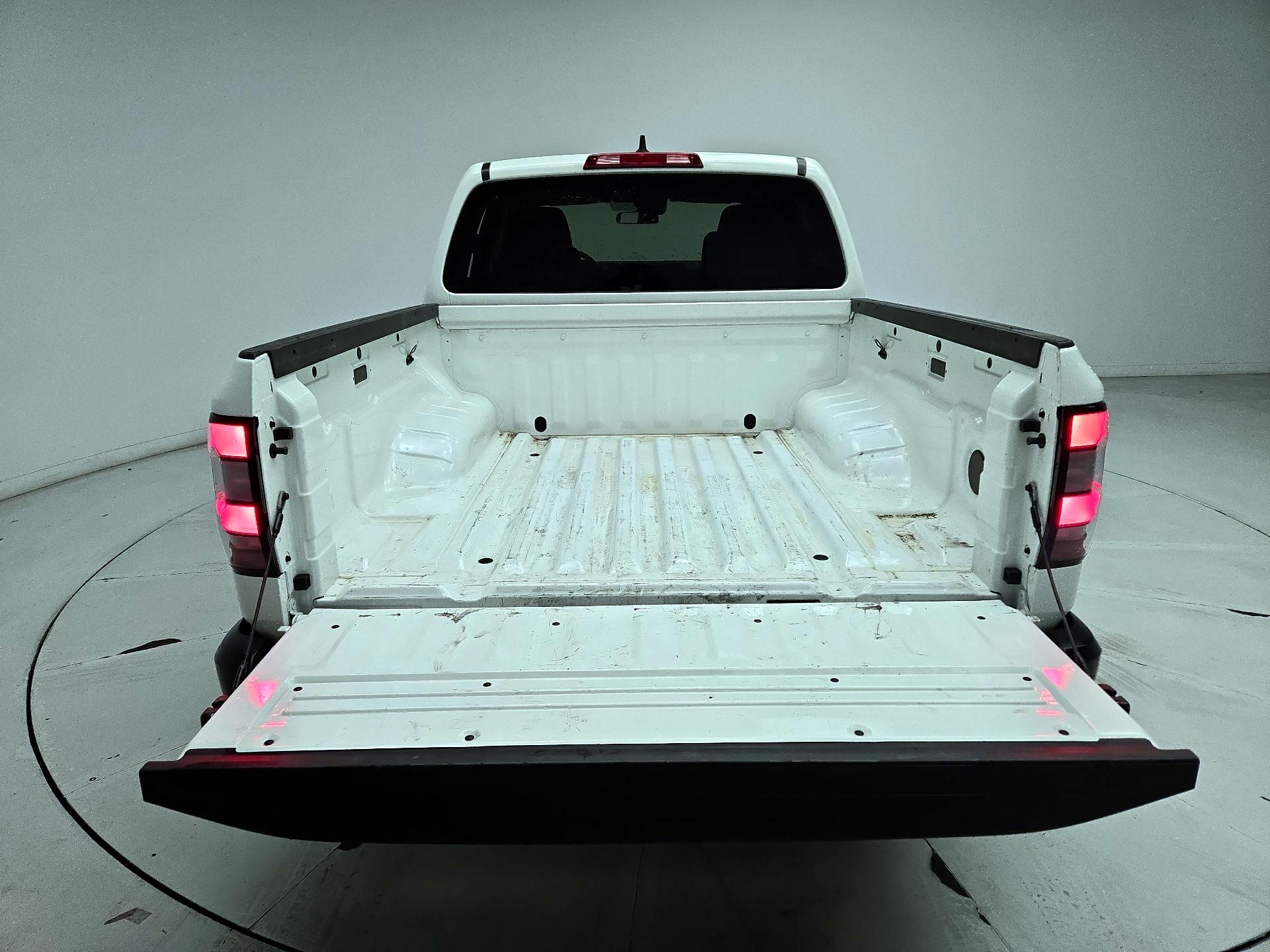 Thumbnail: 2025 Nissan Frontier - 19