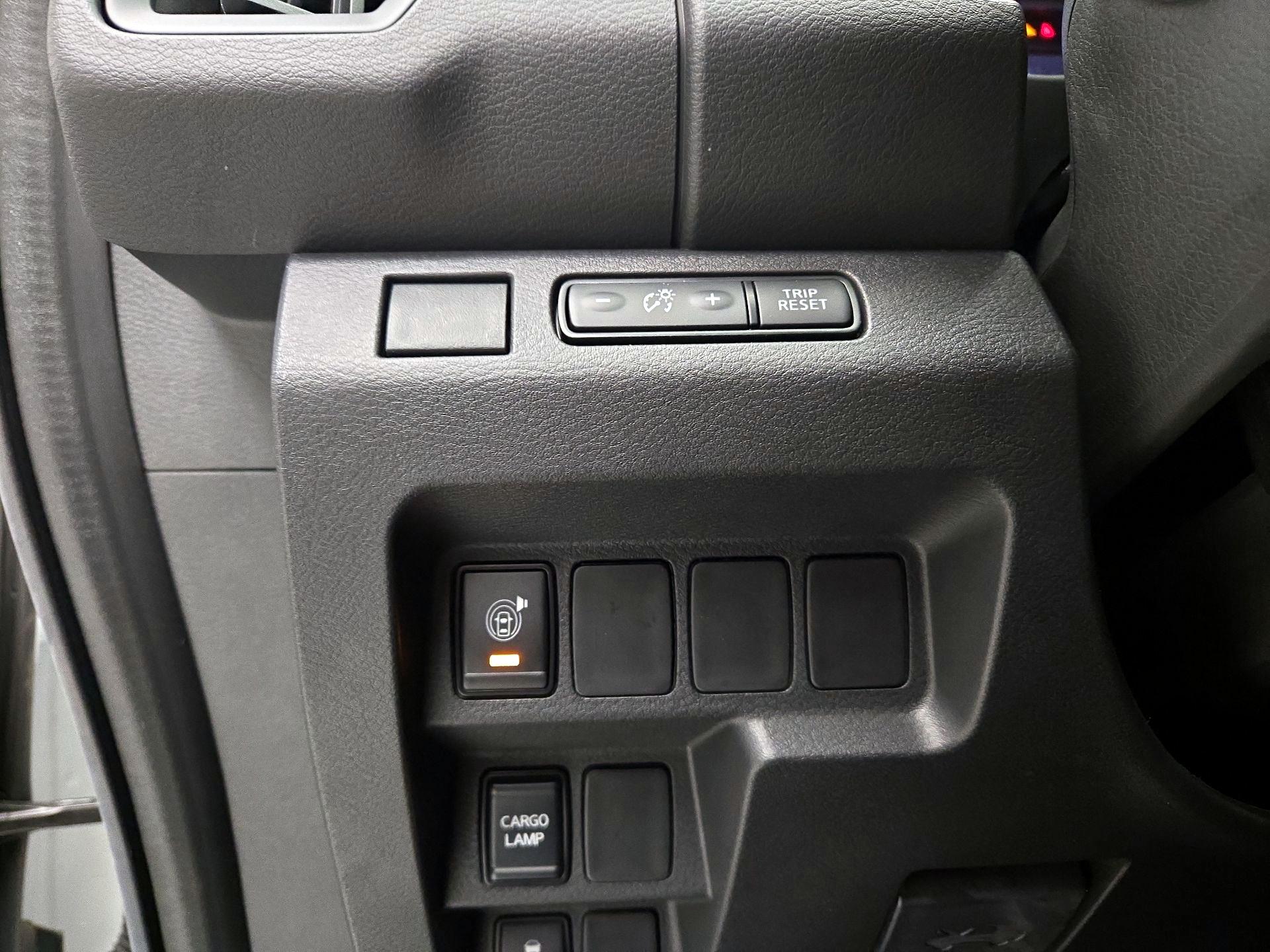 Thumbnail: 2025 Nissan Frontier - 13