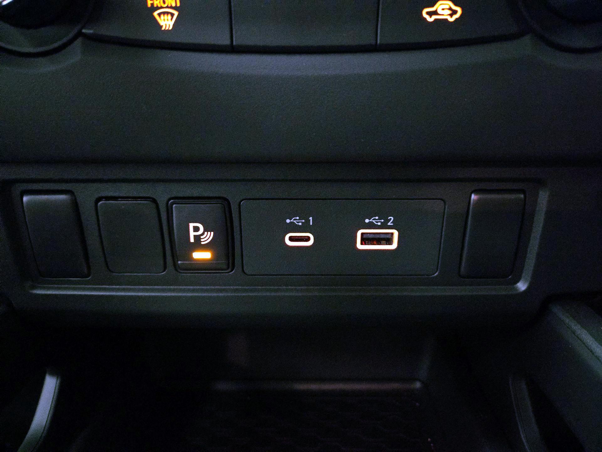 Thumbnail: 2025 Nissan Frontier - 16