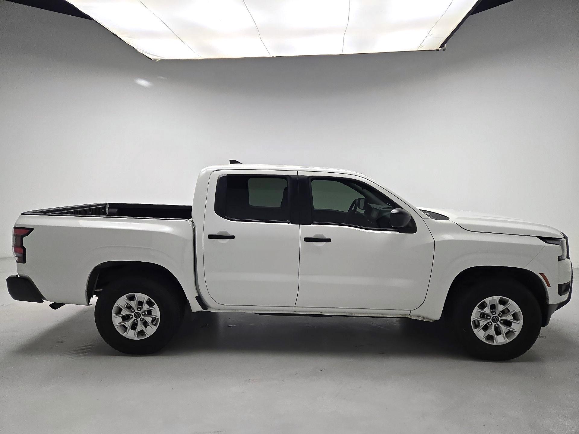 Thumbnail: 2025 Nissan Frontier - 4