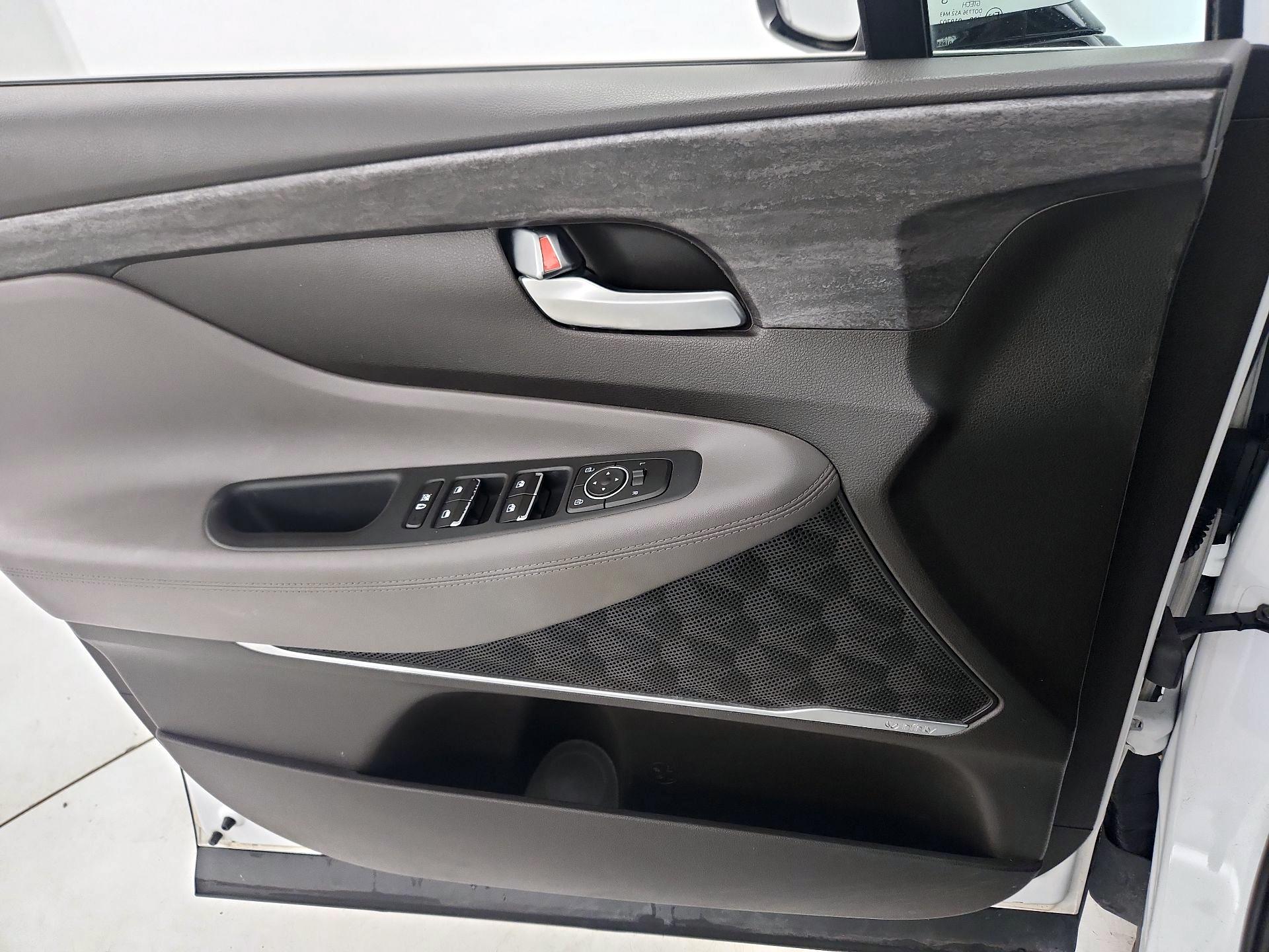 Thumbnail: 2019 Hyundai Santa Fe - 12