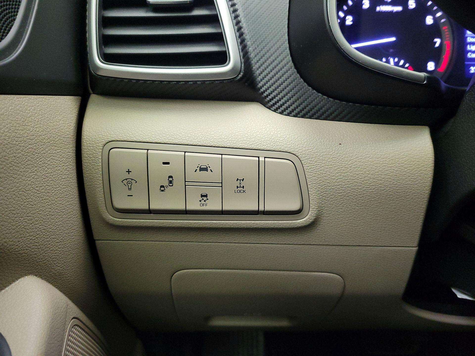 Thumbnail: 2019 Hyundai Tucson - 13