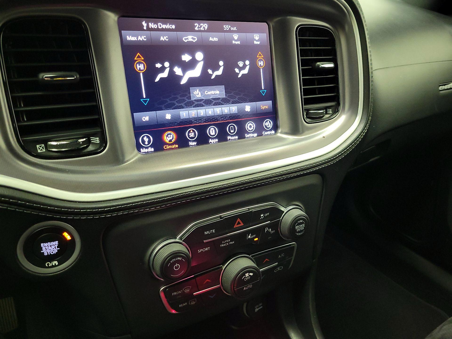 Thumbnail: 2020 Dodge Charger - 17