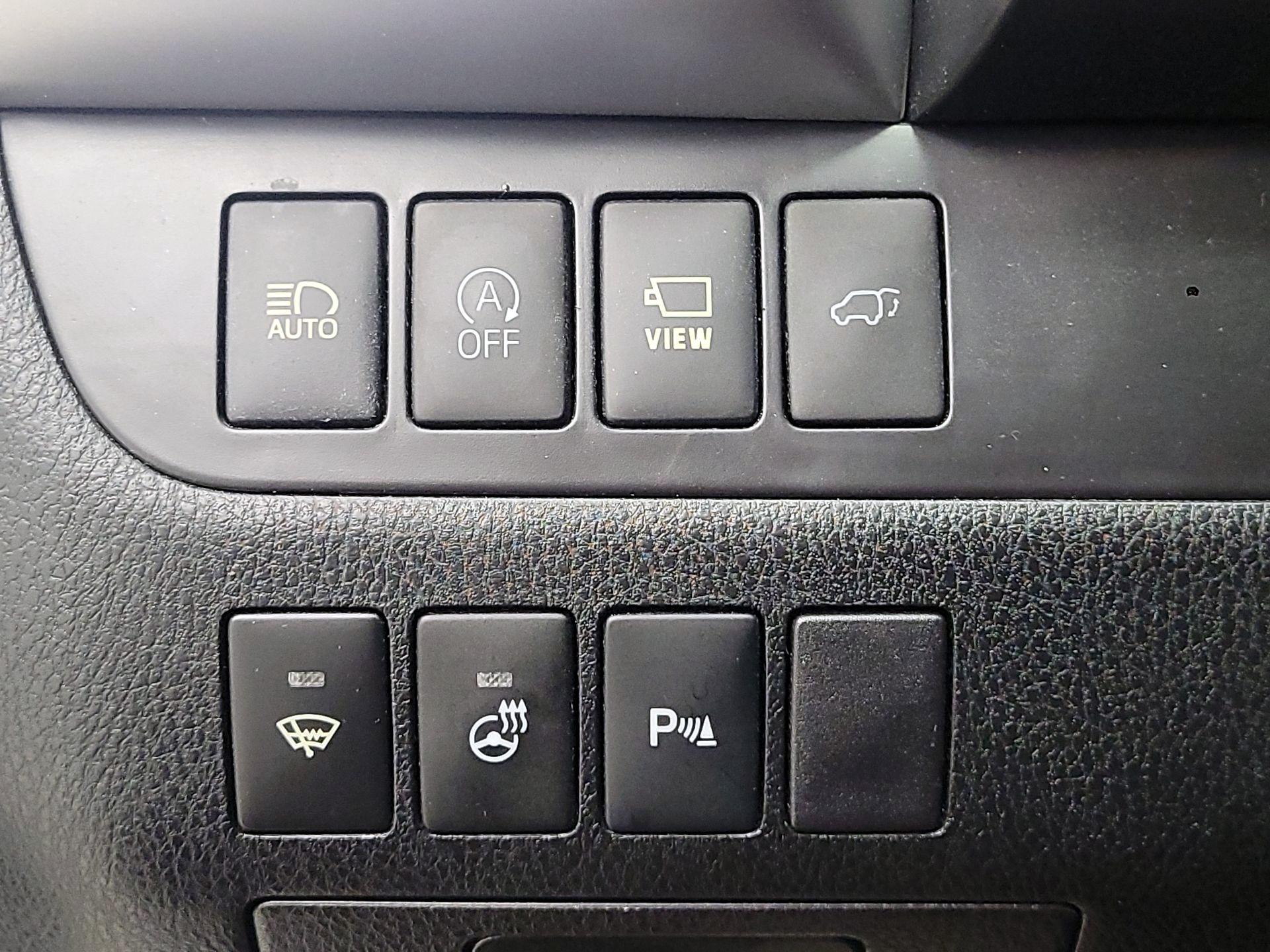 Thumbnail: 2018 Toyota Highlander - 13