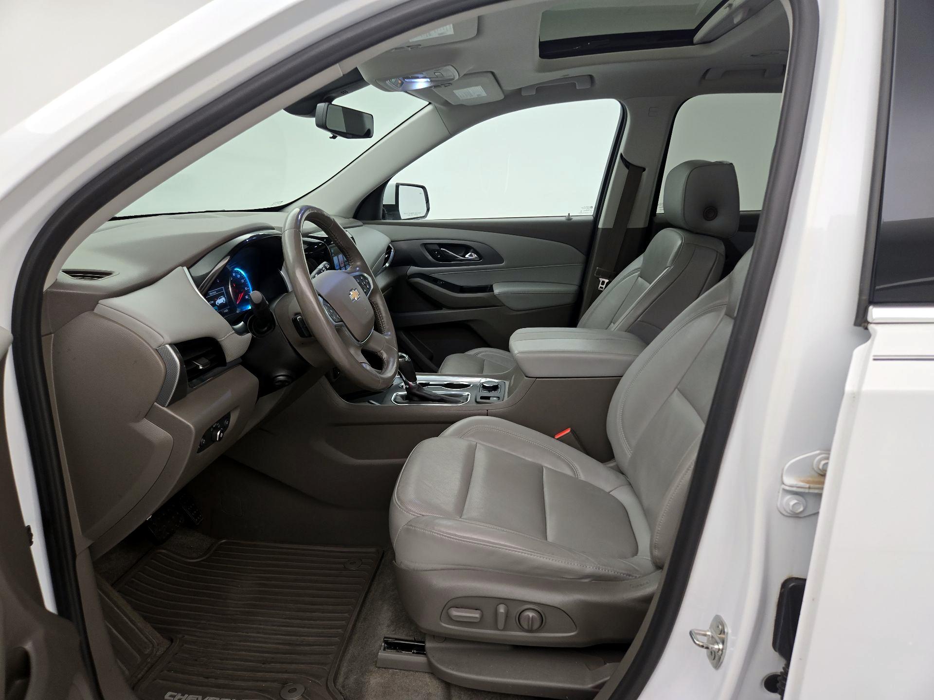 Thumbnail: 2018 Chevrolet Traverse - 11