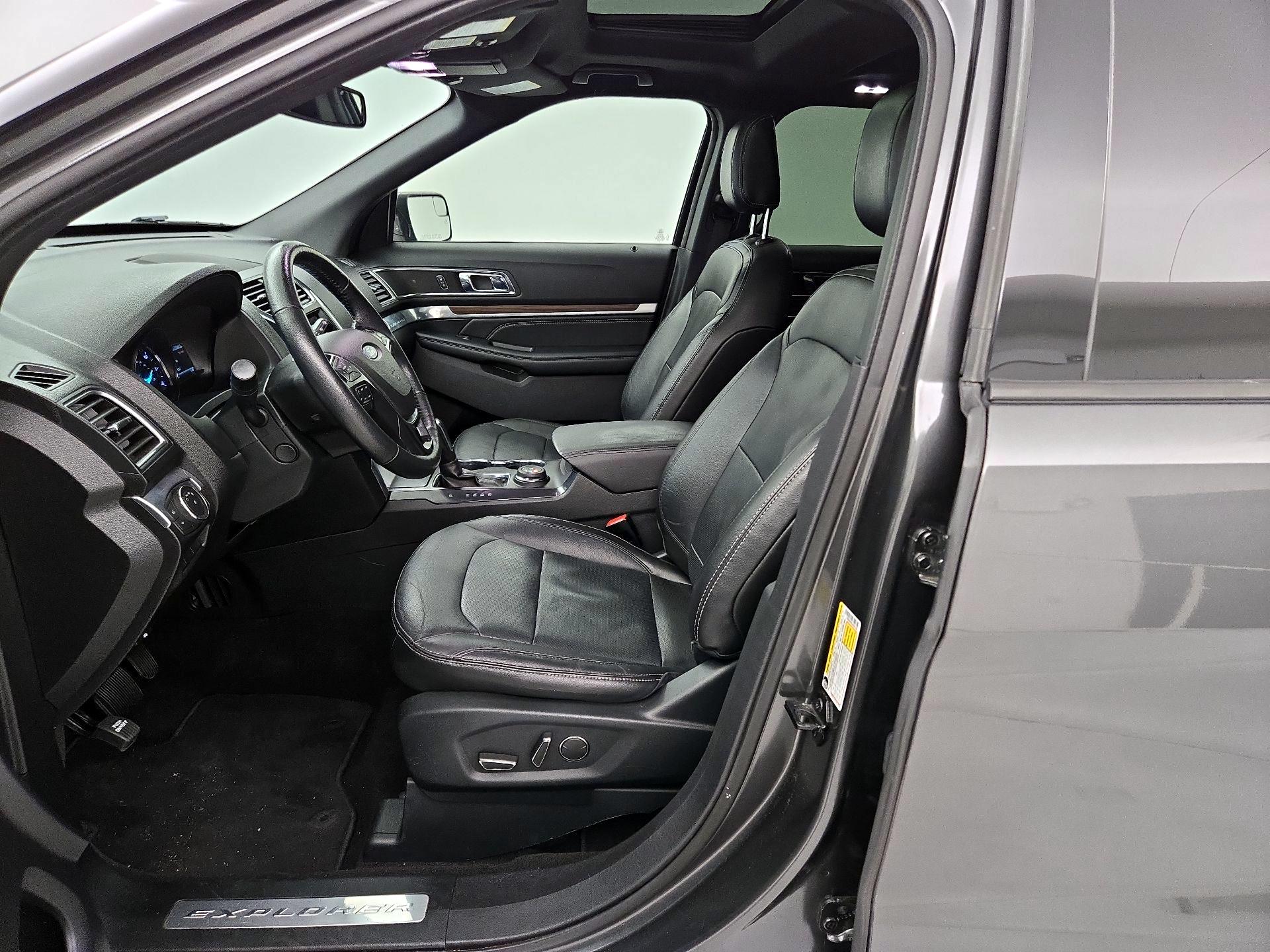 Thumbnail: 2018 Ford Explorer - 11