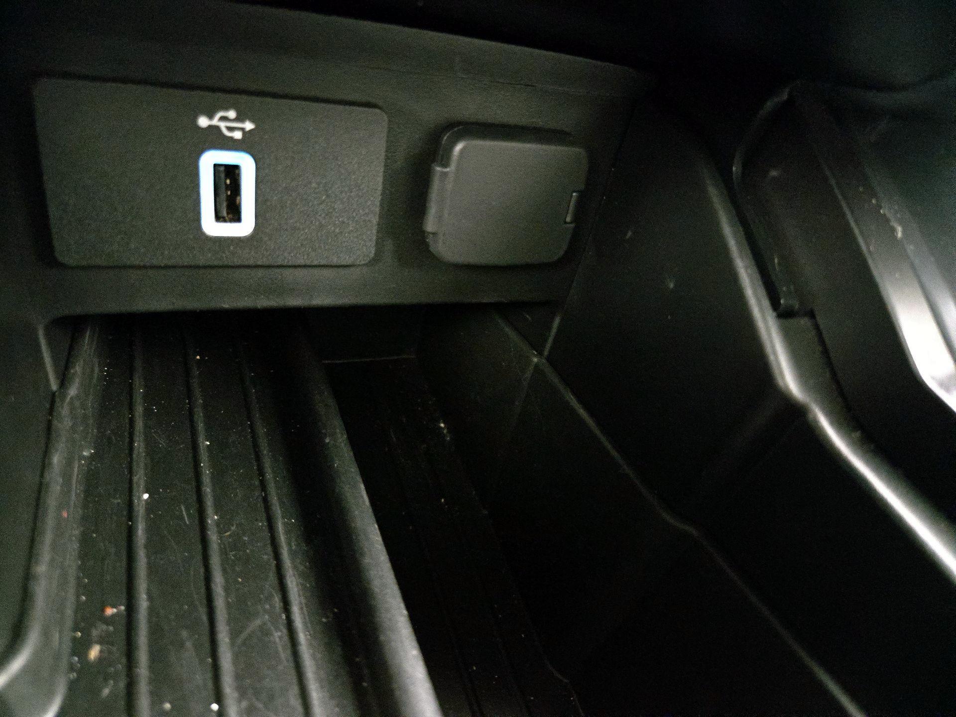 Thumbnail: 2018 Ford Explorer - 19