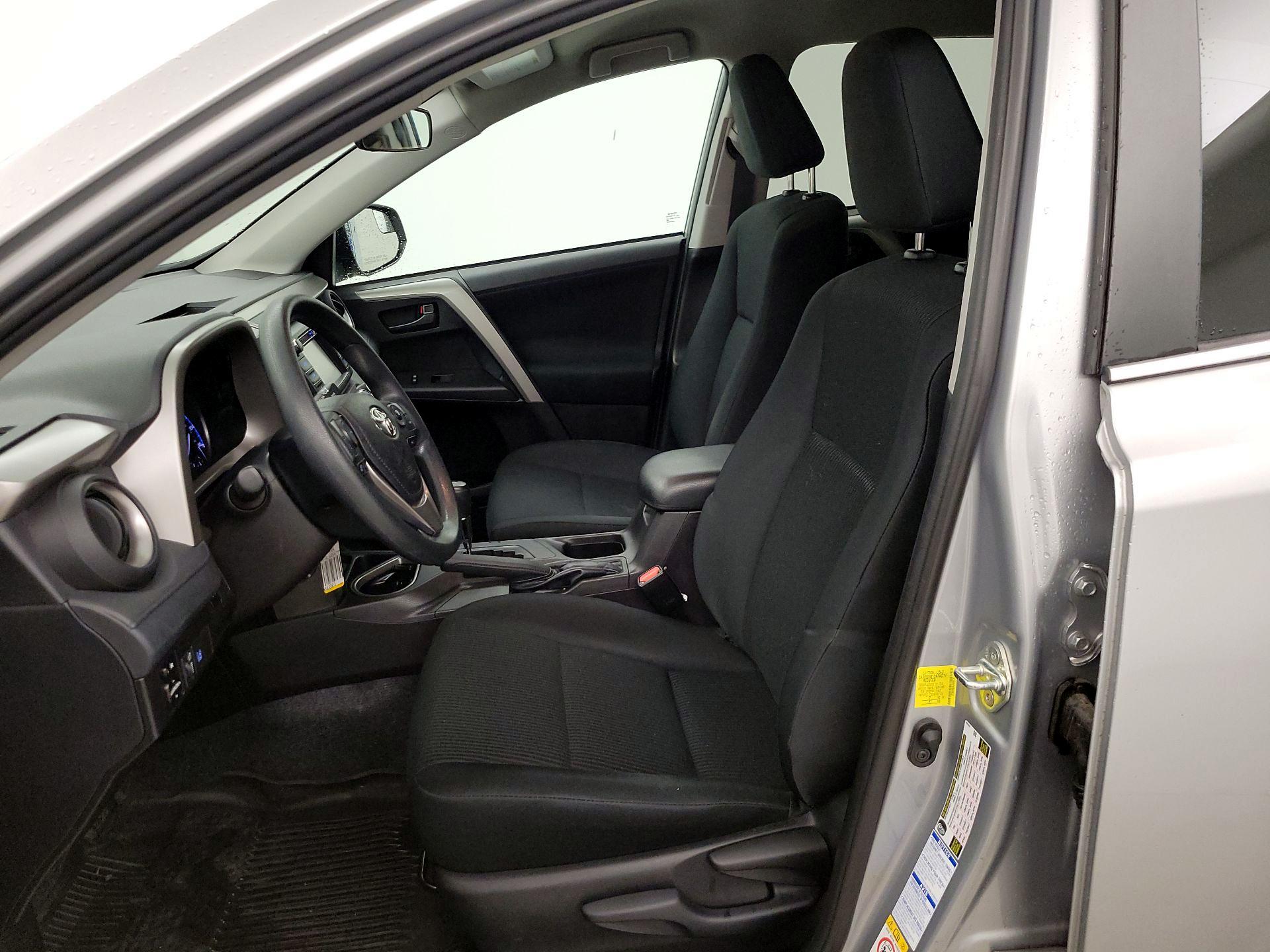 Thumbnail: 2018 Toyota RAV4 - 11