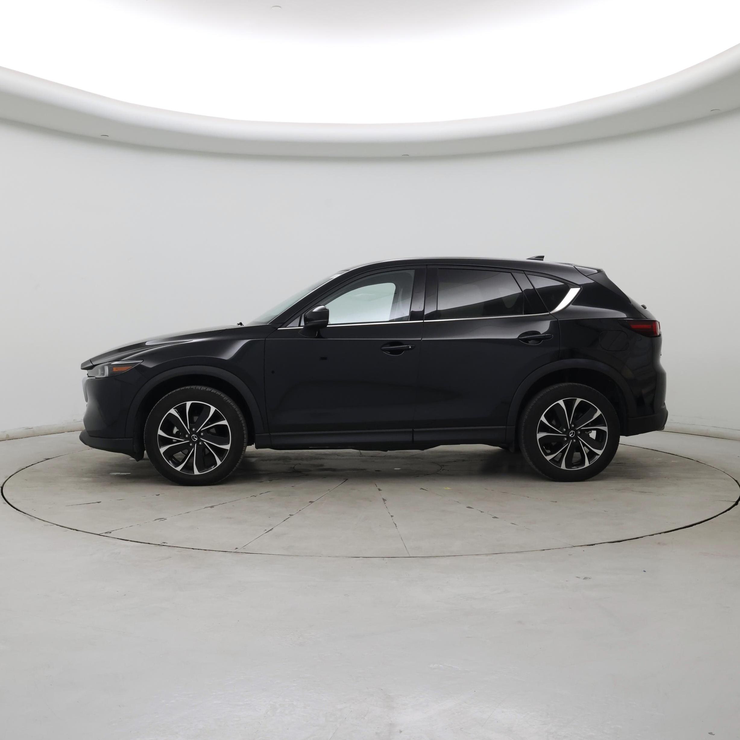 Thumbnail: 2023 Mazda CX-5 - 3