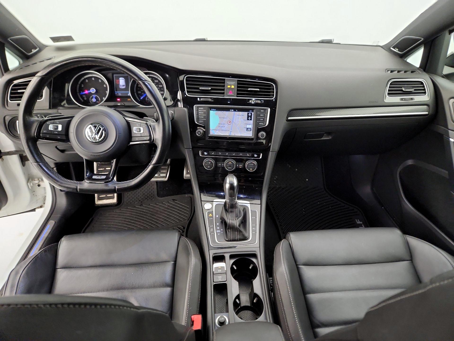 Thumbnail: 2017 Volkswagen Golf - 9