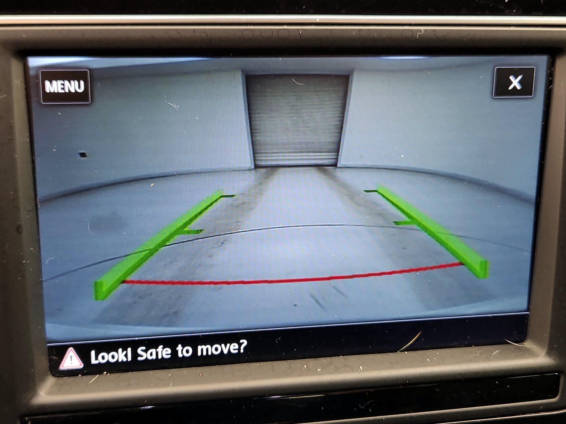 Thumbnail: 2017 Volkswagen Golf - 15