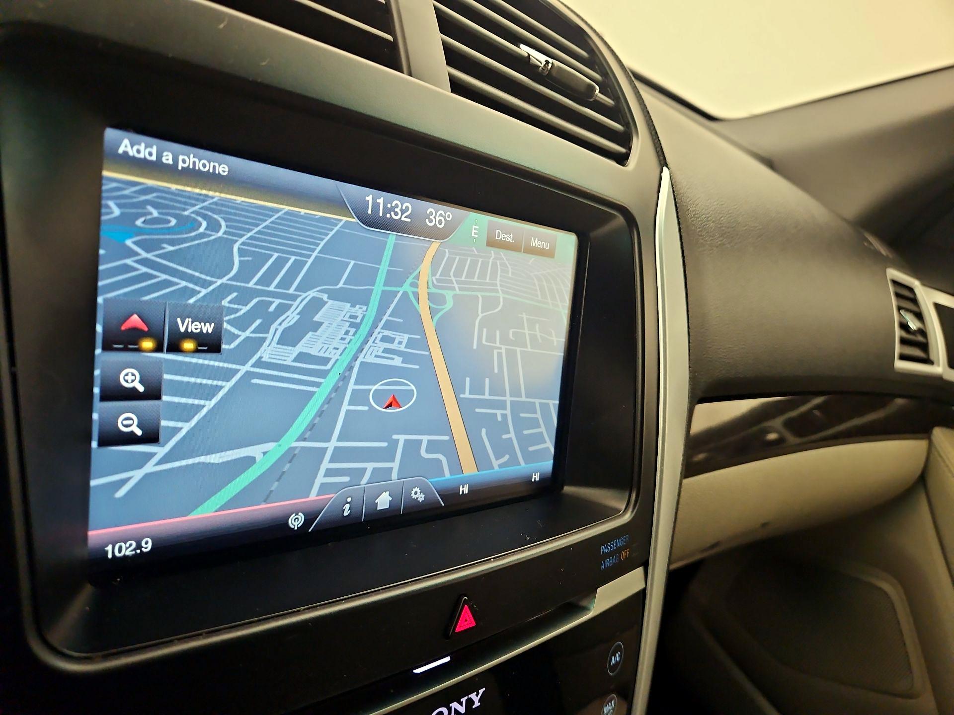 Thumbnail: 2015 Ford Explorer - 14