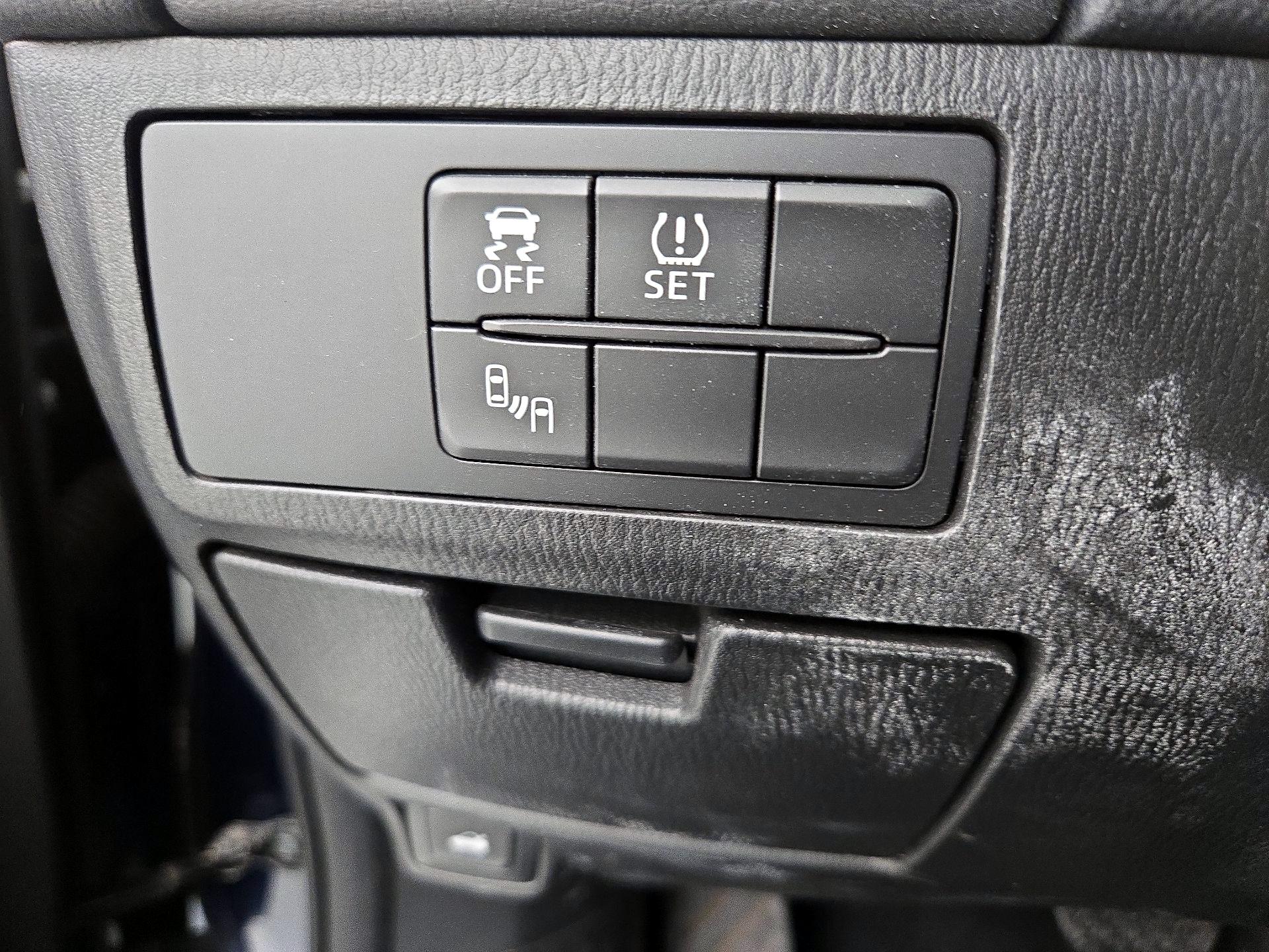 Thumbnail: 2016 Mazda Mazda6 - 13