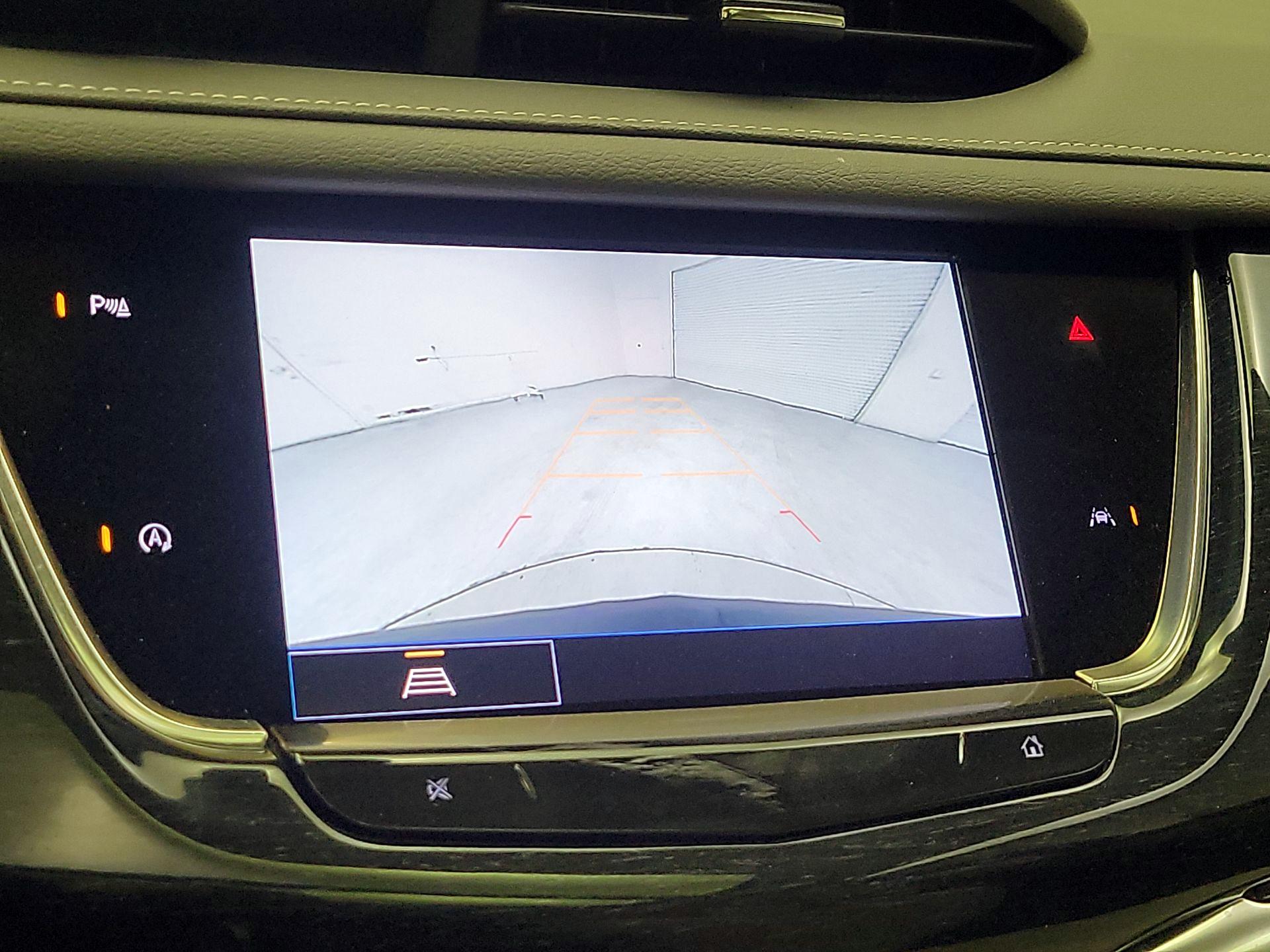 Thumbnail: 2022 Cadillac XT6 - 14