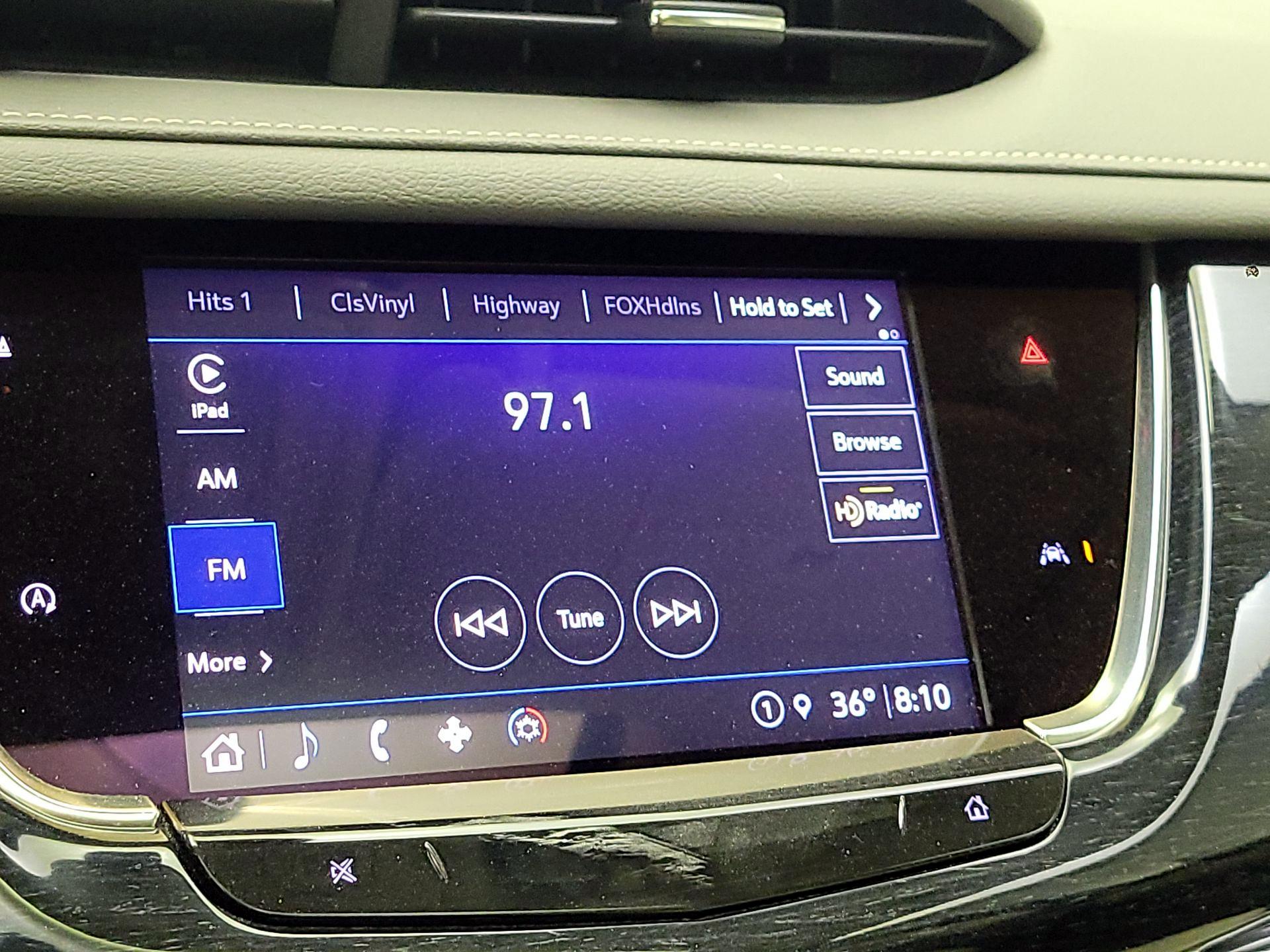 Thumbnail: 2022 Cadillac XT6 - 15