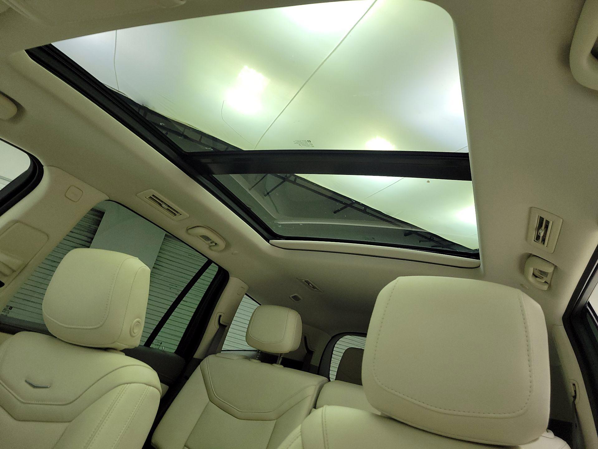 Thumbnail: 2022 Cadillac XT6 - 19