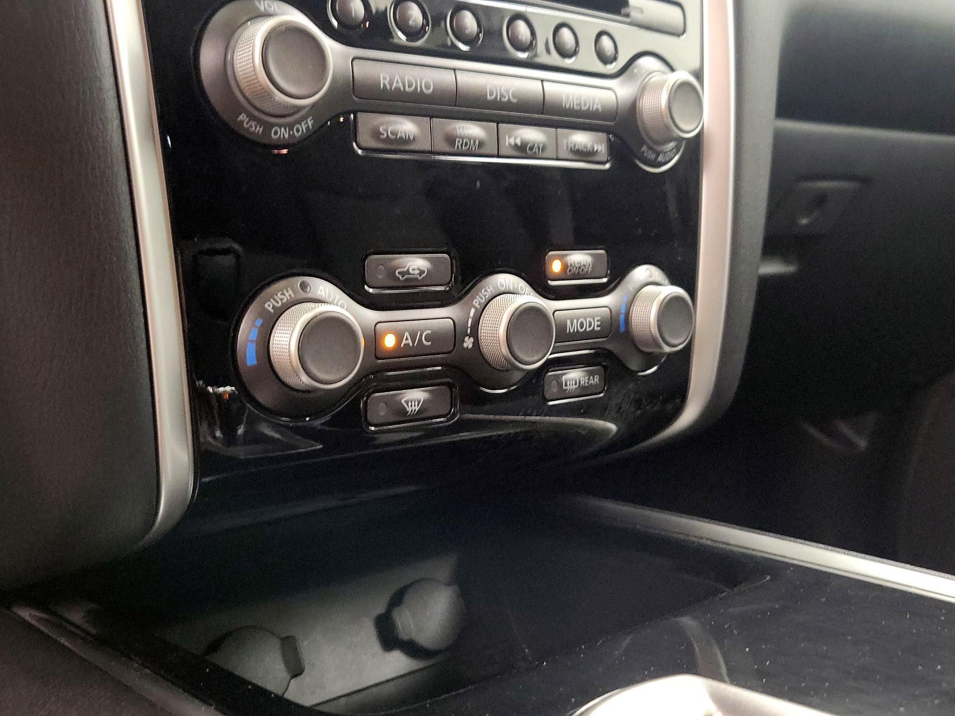 Thumbnail: 2017 Nissan Pathfinder - 16