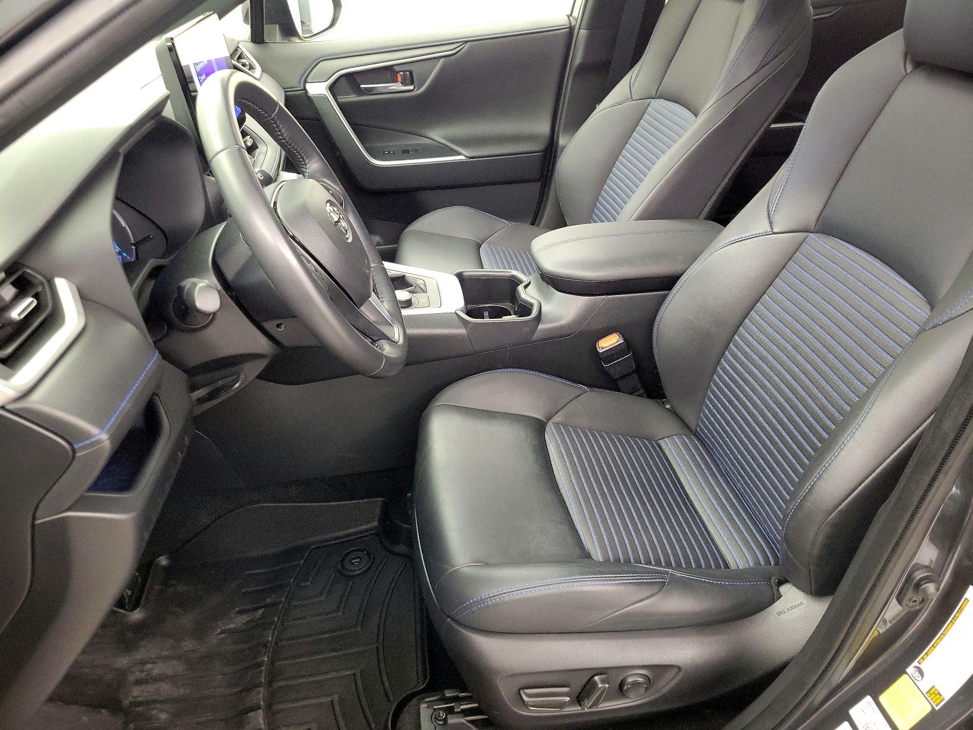 Thumbnail: 2023 Toyota RAV4 - 11