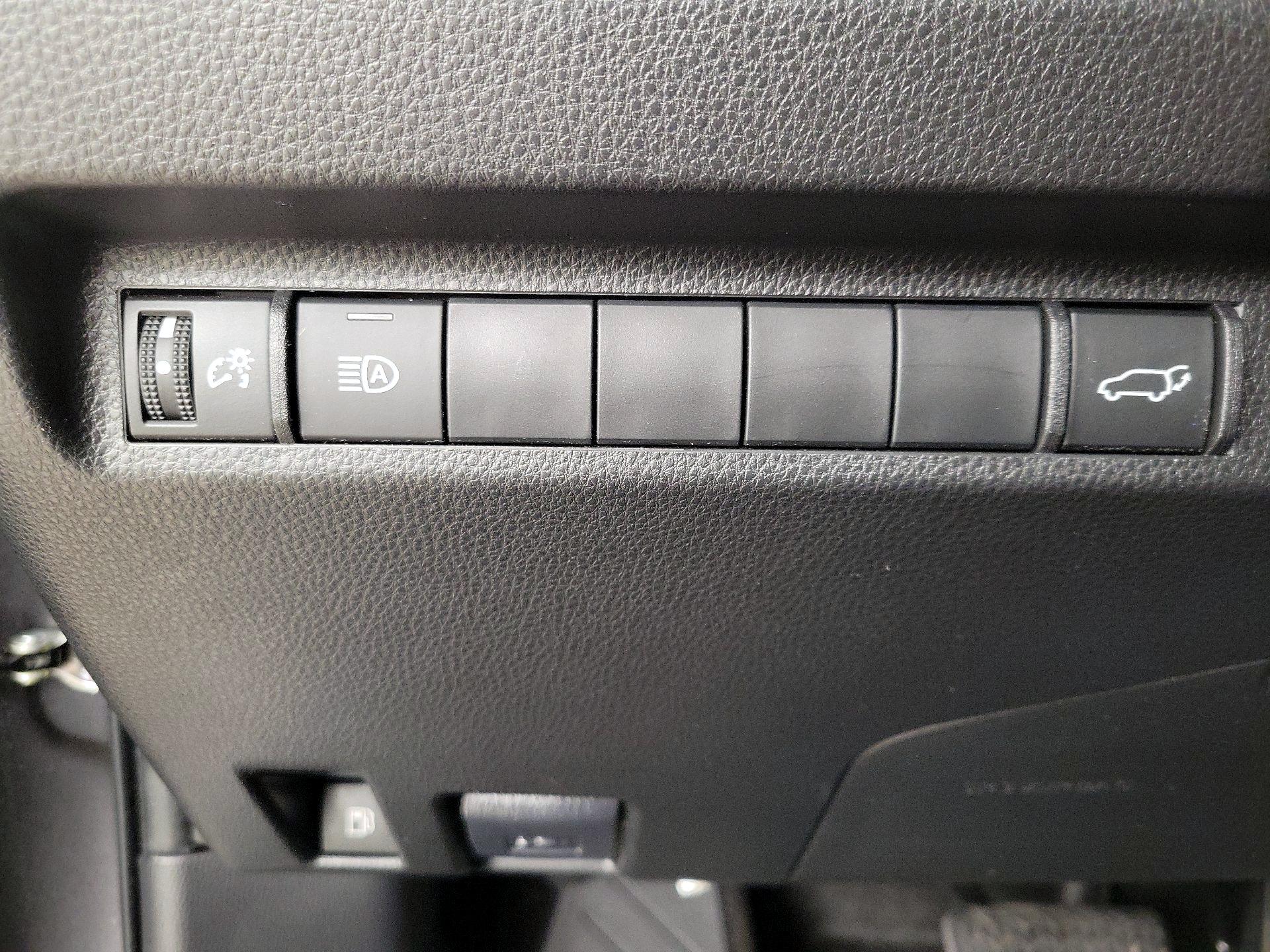 Thumbnail: 2023 Toyota RAV4 - 13