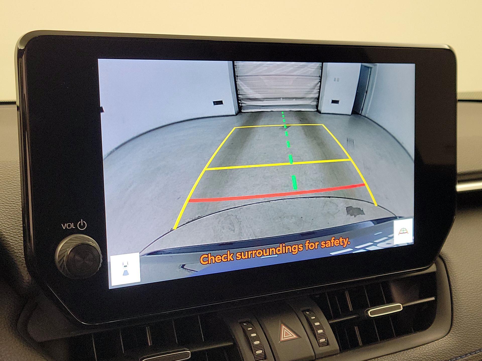 Thumbnail: 2023 Toyota RAV4 - 14