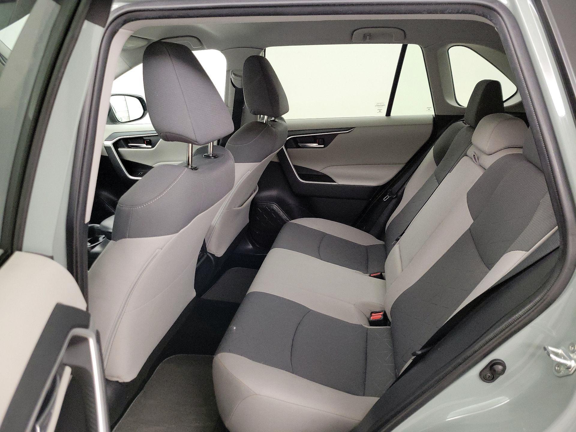 Thumbnail: 2021 Toyota RAV4 - 19