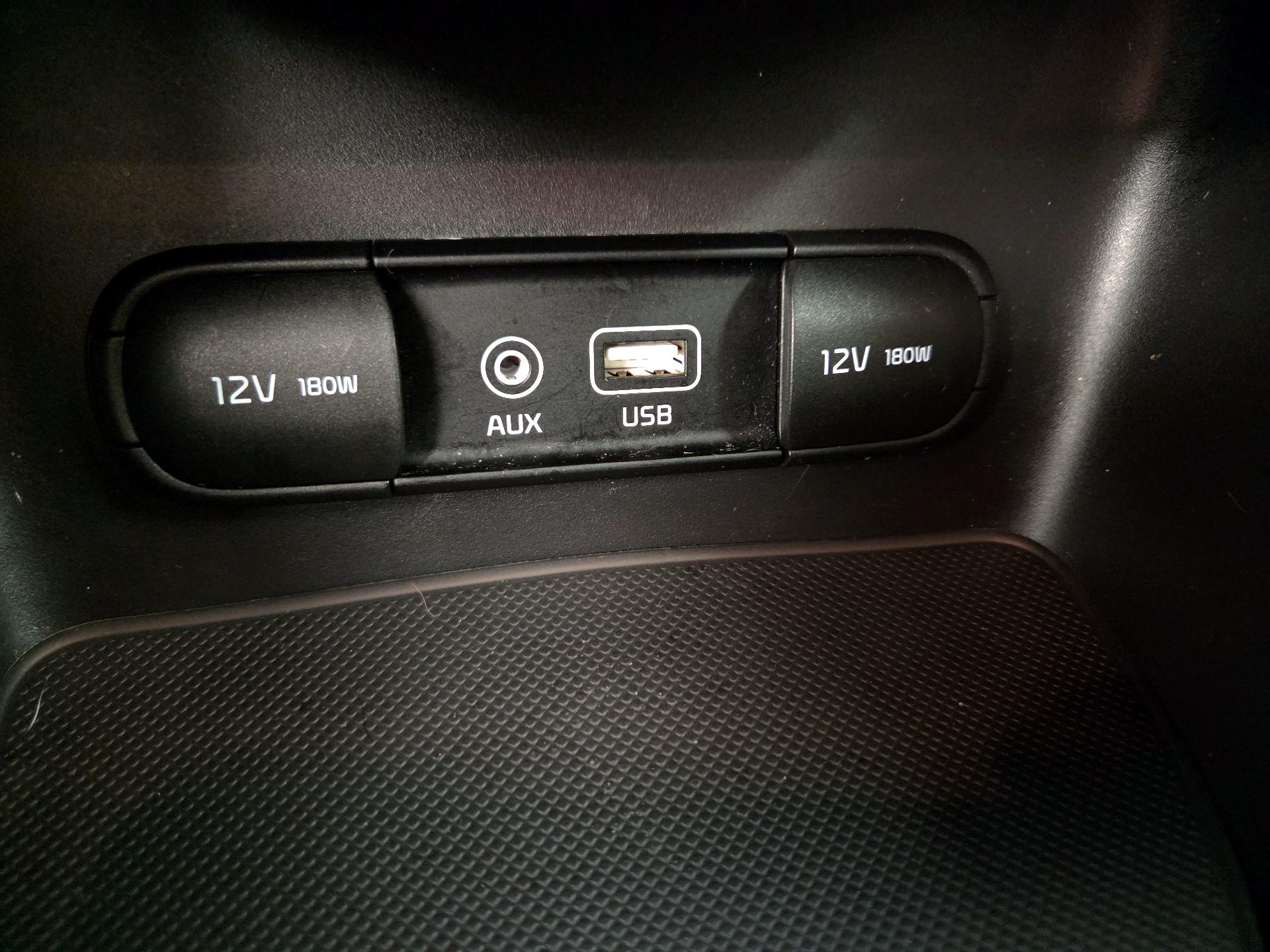 Thumbnail: 2018 Kia Sportage - 18