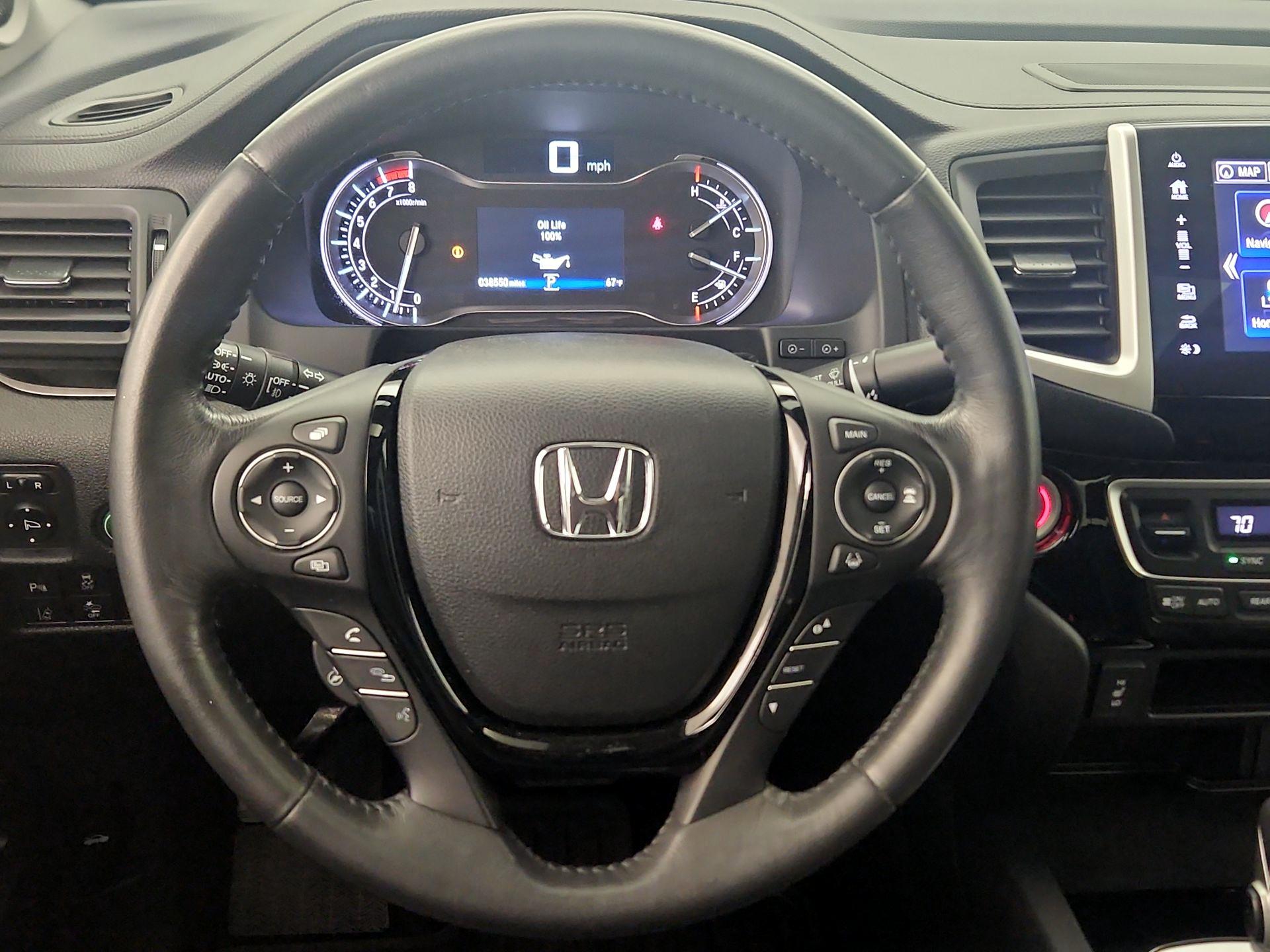 Thumbnail: 2017 Honda Ridgeline - 10