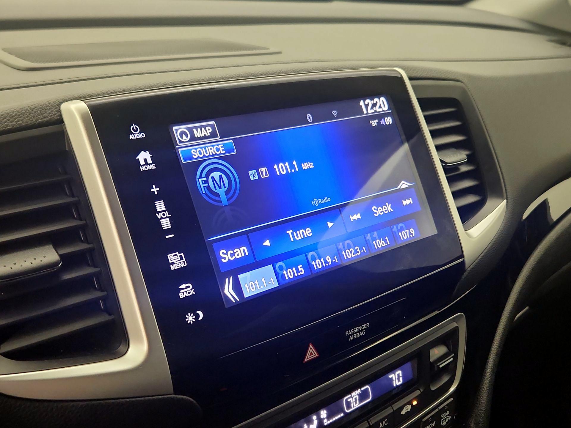 Thumbnail: 2017 Honda Ridgeline - 16