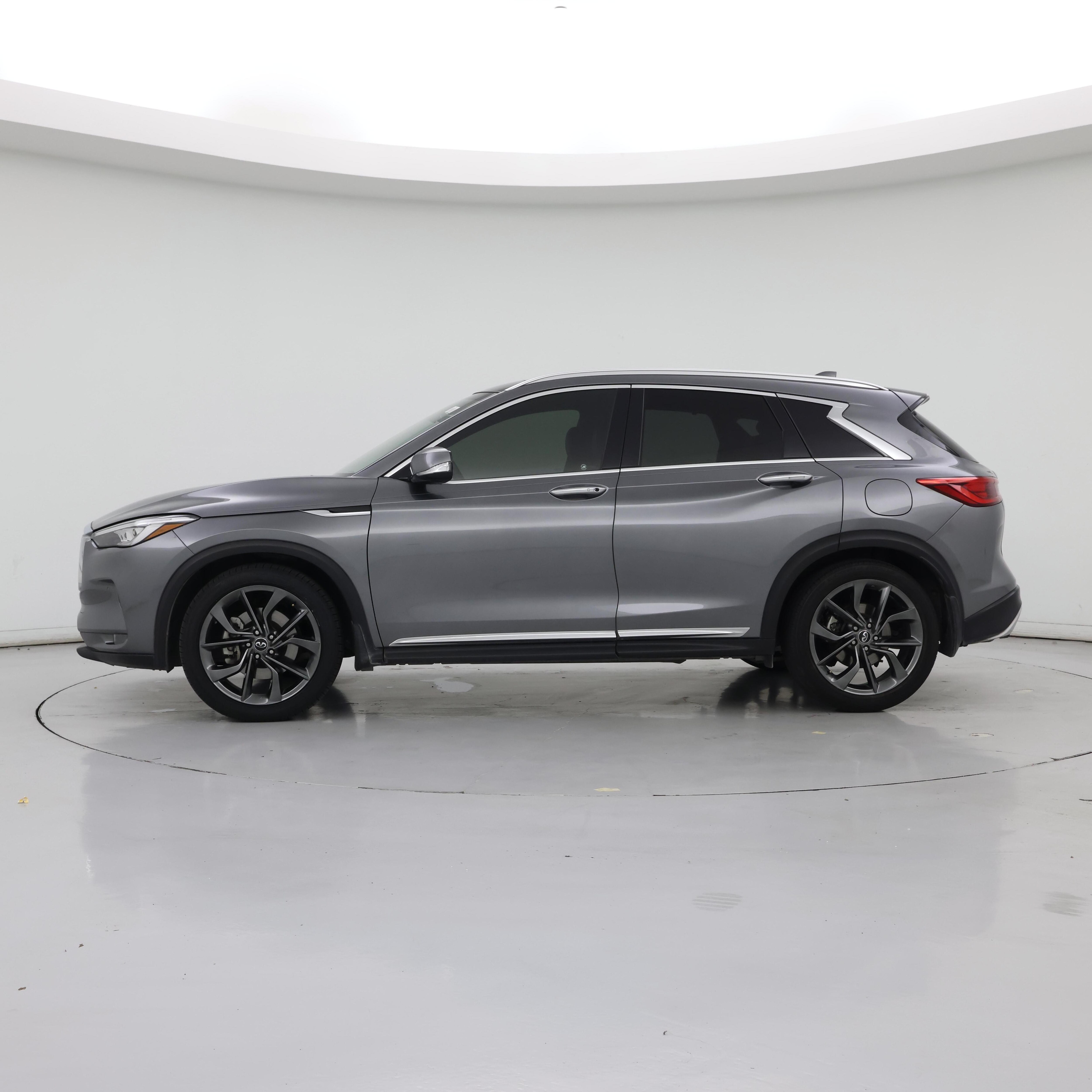 Thumbnail: 2019 INFINITI QX50 - 3