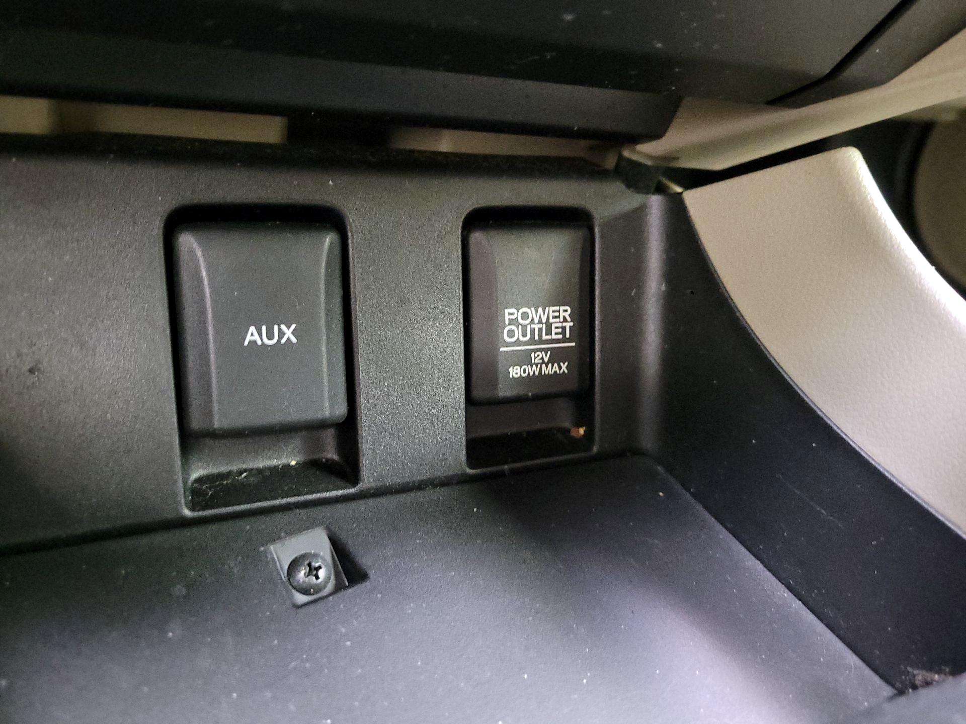 Thumbnail: 2015 Honda Civic - 18