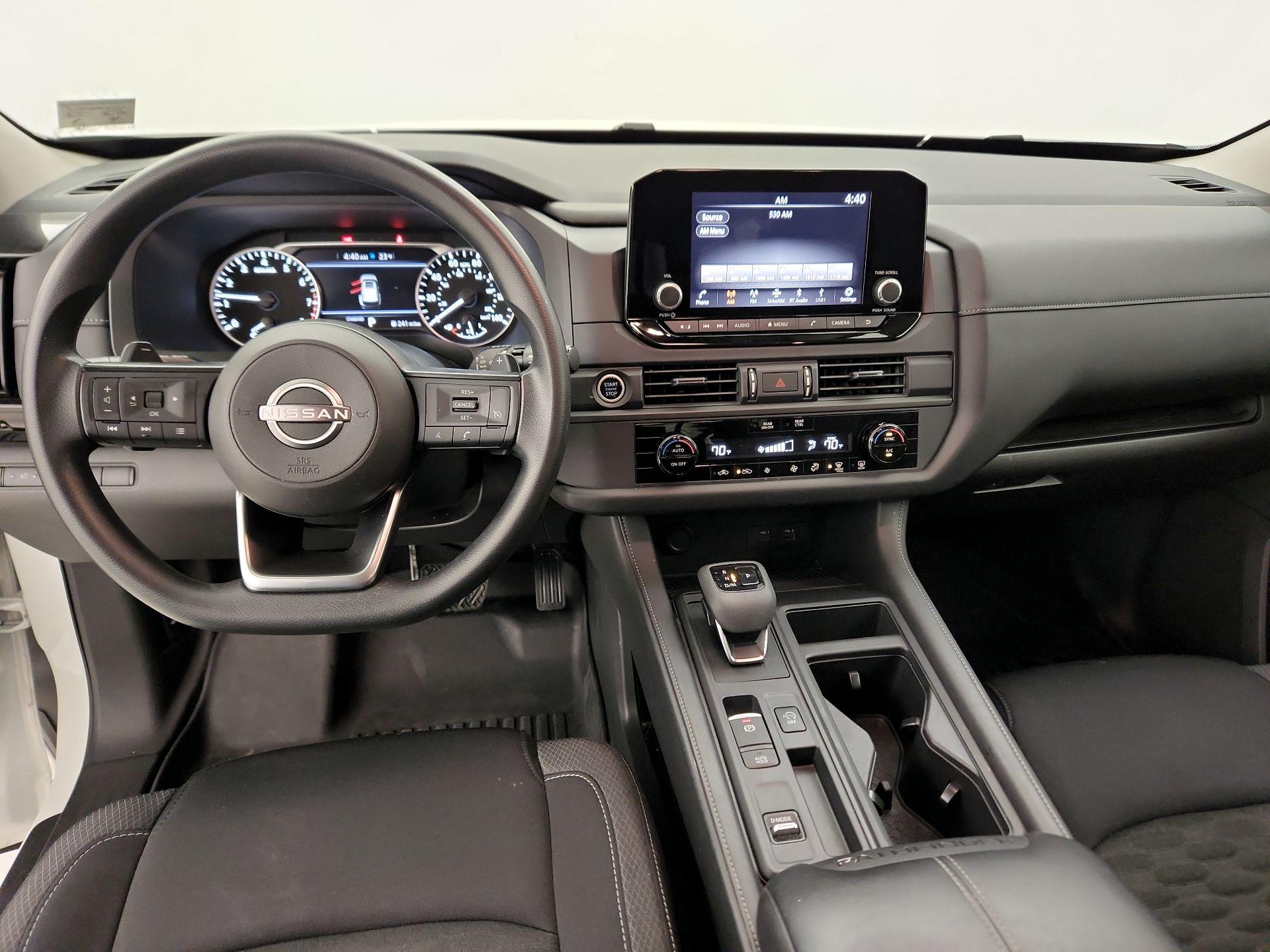 Thumbnail: 2024 Nissan Pathfinder - 9