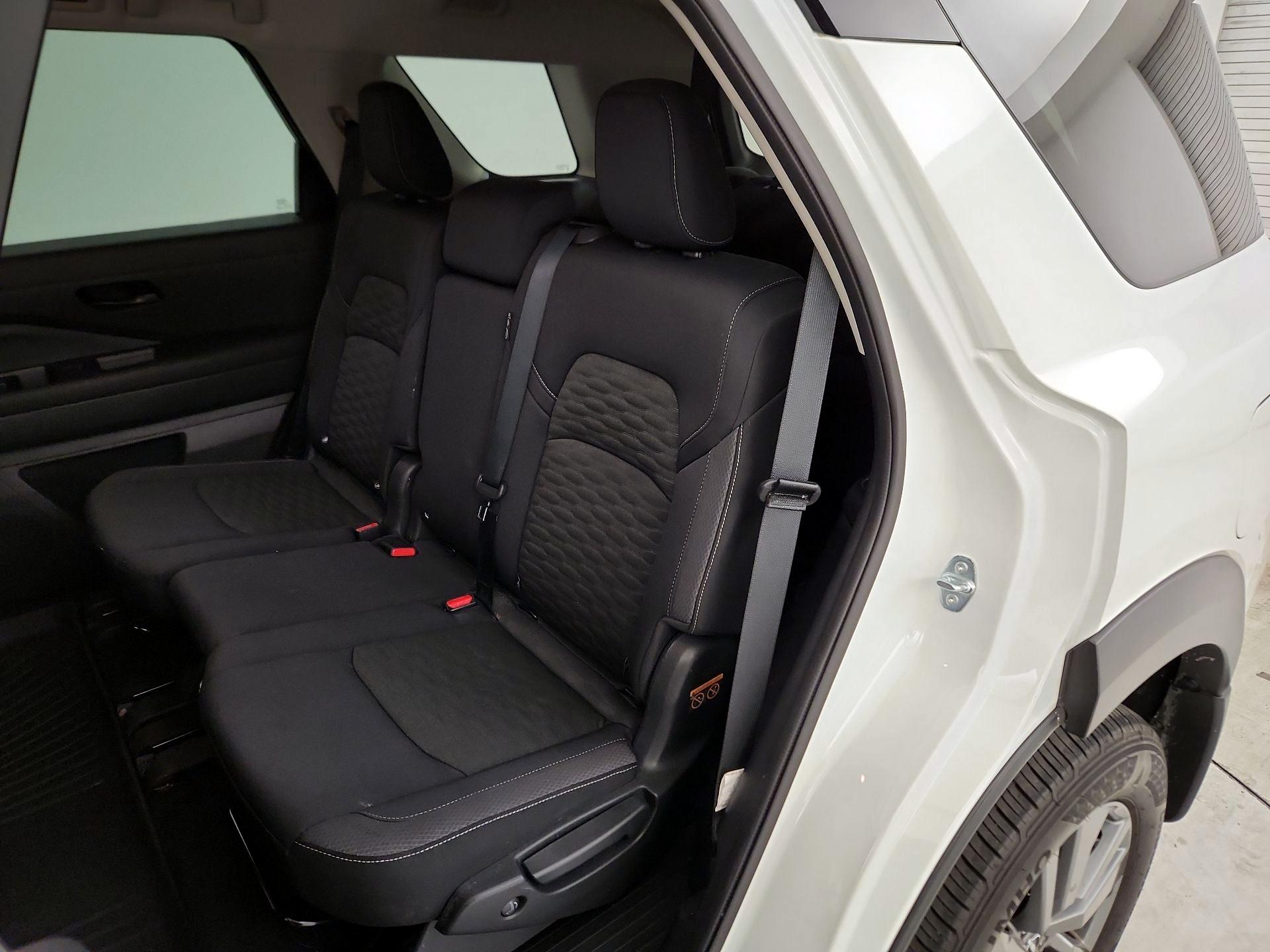 Thumbnail: 2024 Nissan Pathfinder - 19