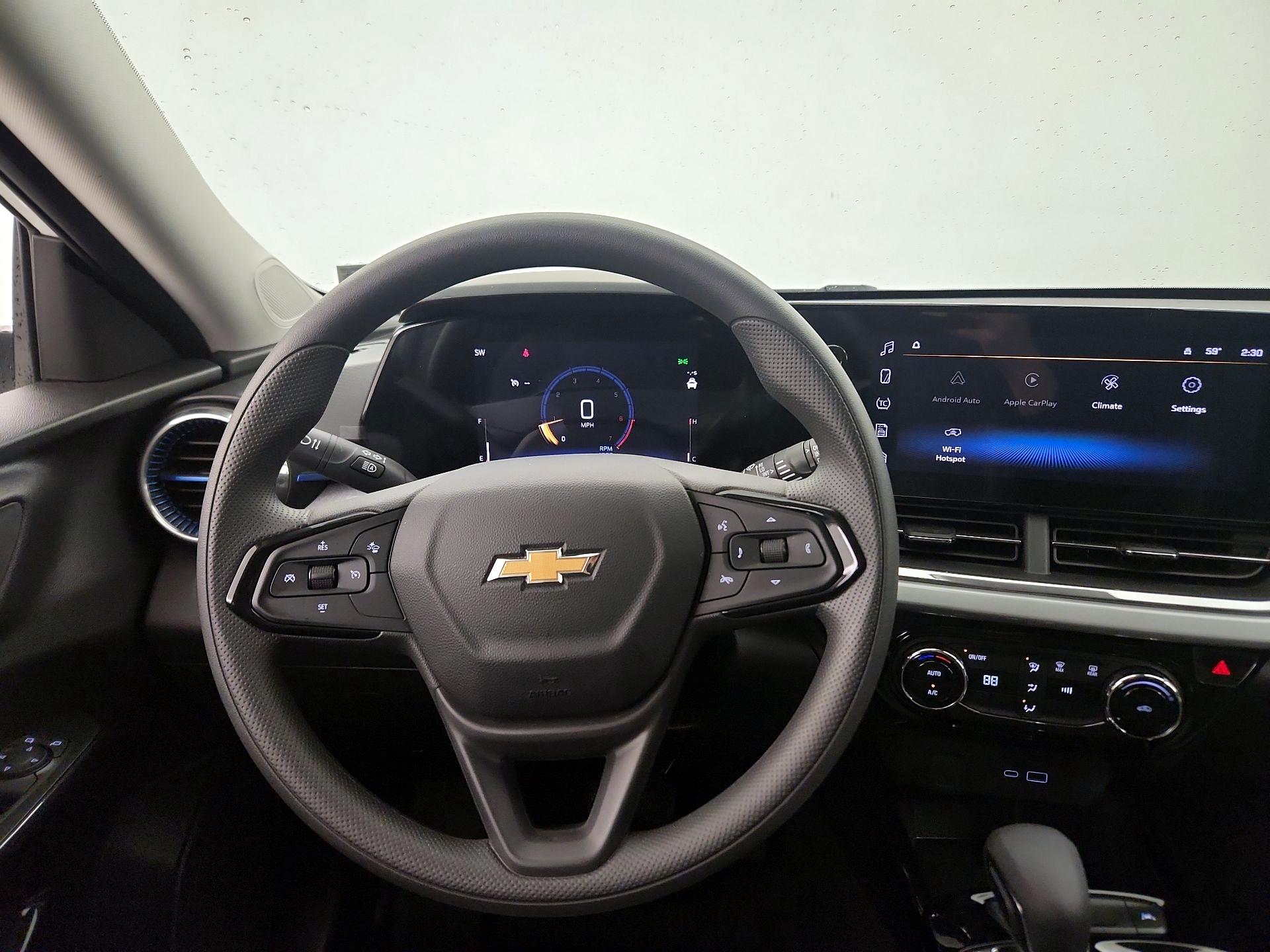 Thumbnail: 2025 Chevrolet Trax - 10