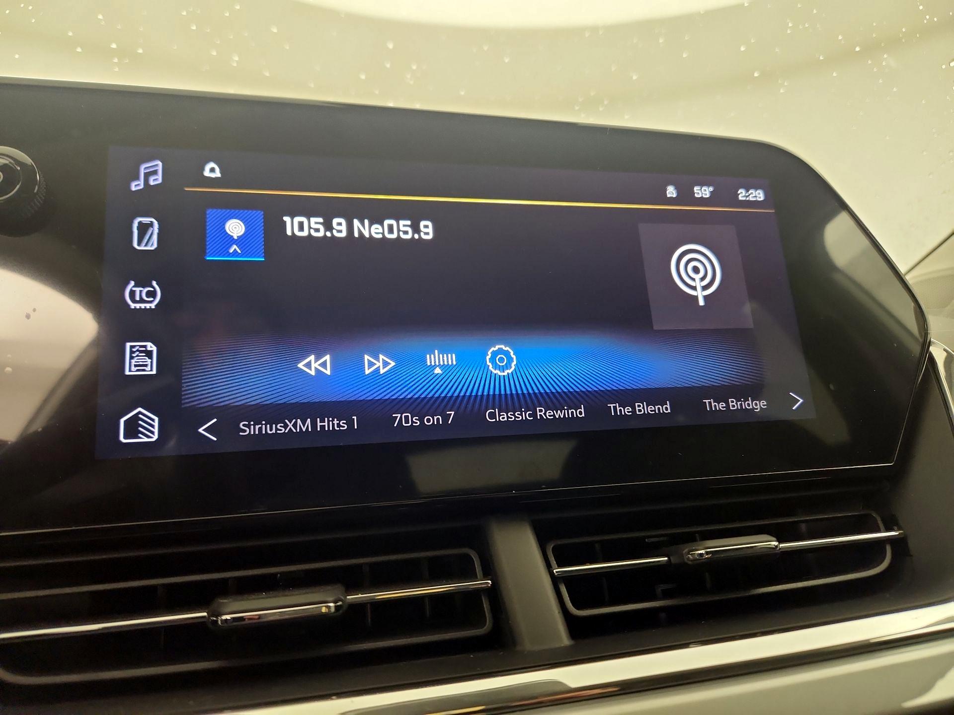 Thumbnail: 2025 Chevrolet Trax - 15