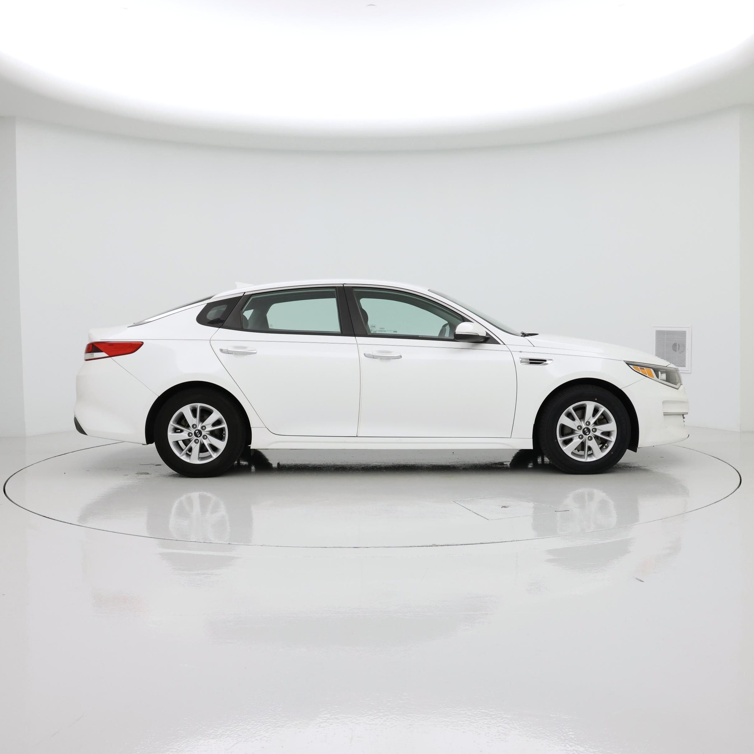 Thumbnail: 2018 Kia Optima - 7