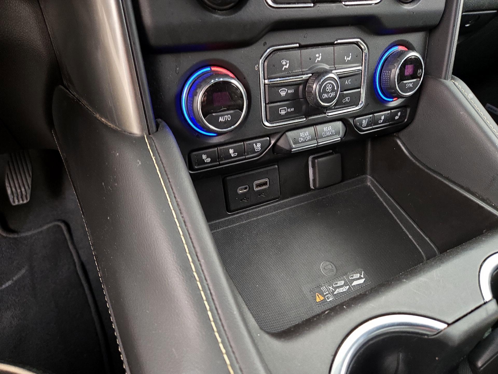 Thumbnail: 2021 Chevrolet Tahoe - 19