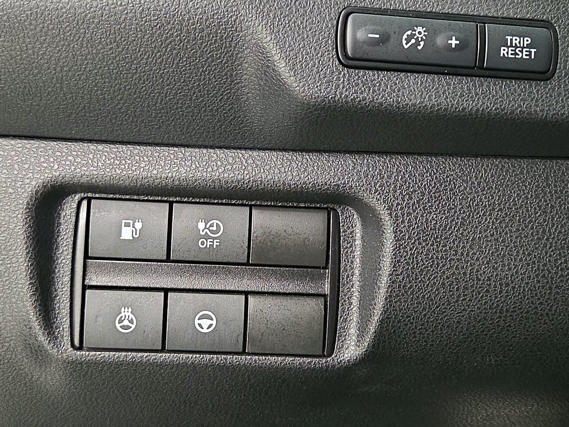 Thumbnail: 2020 Nissan Leaf - 13