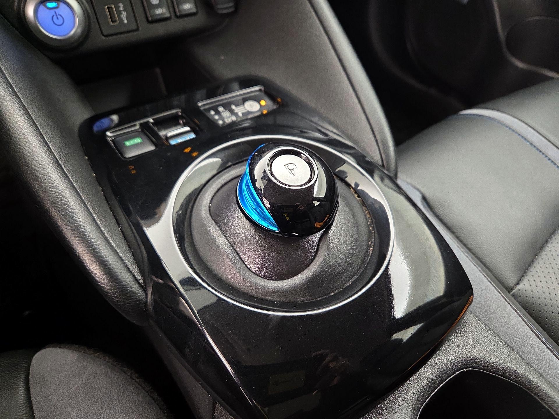 Thumbnail: 2020 Nissan Leaf - 18