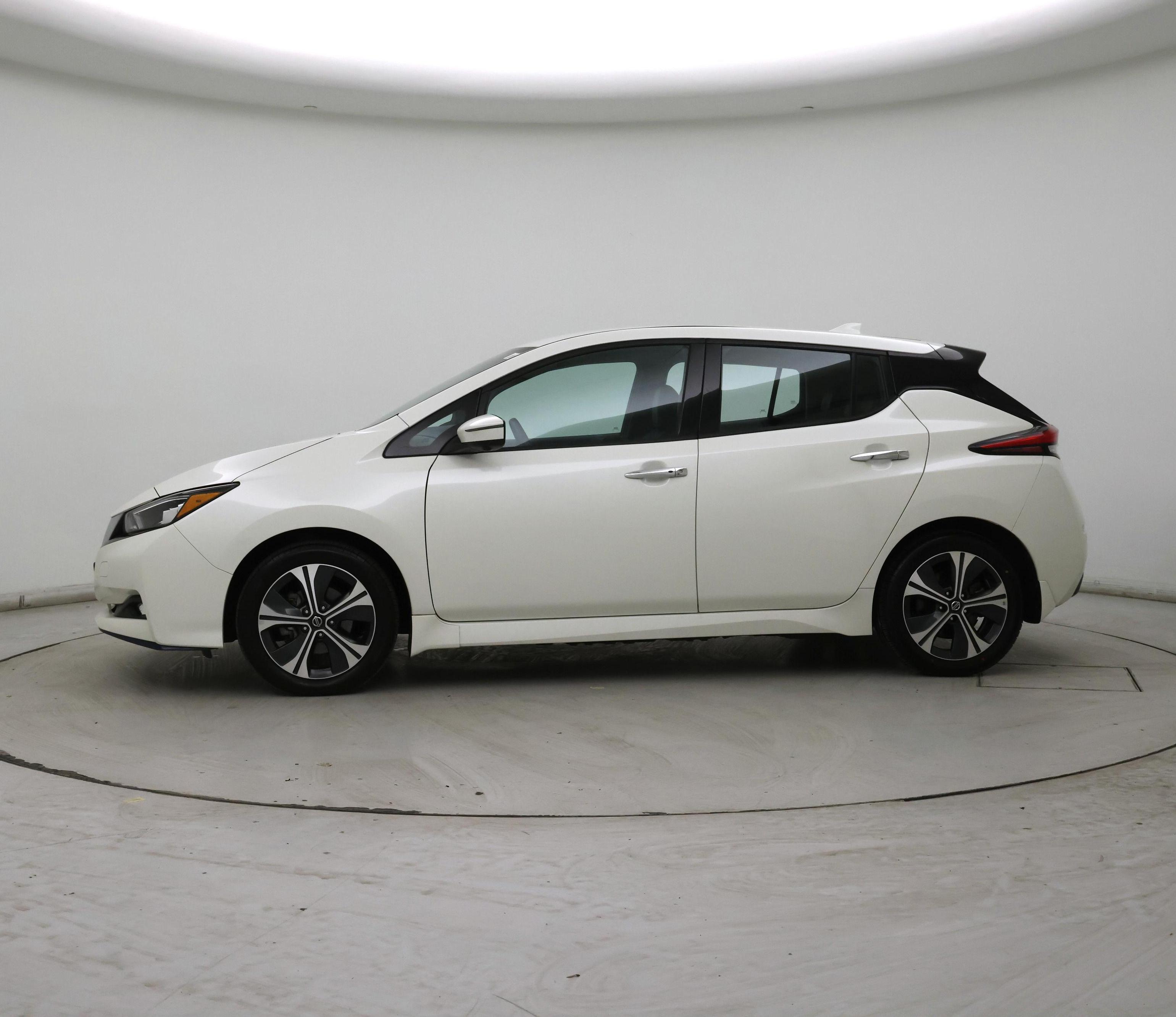 Thumbnail: 2020 Nissan Leaf - 3