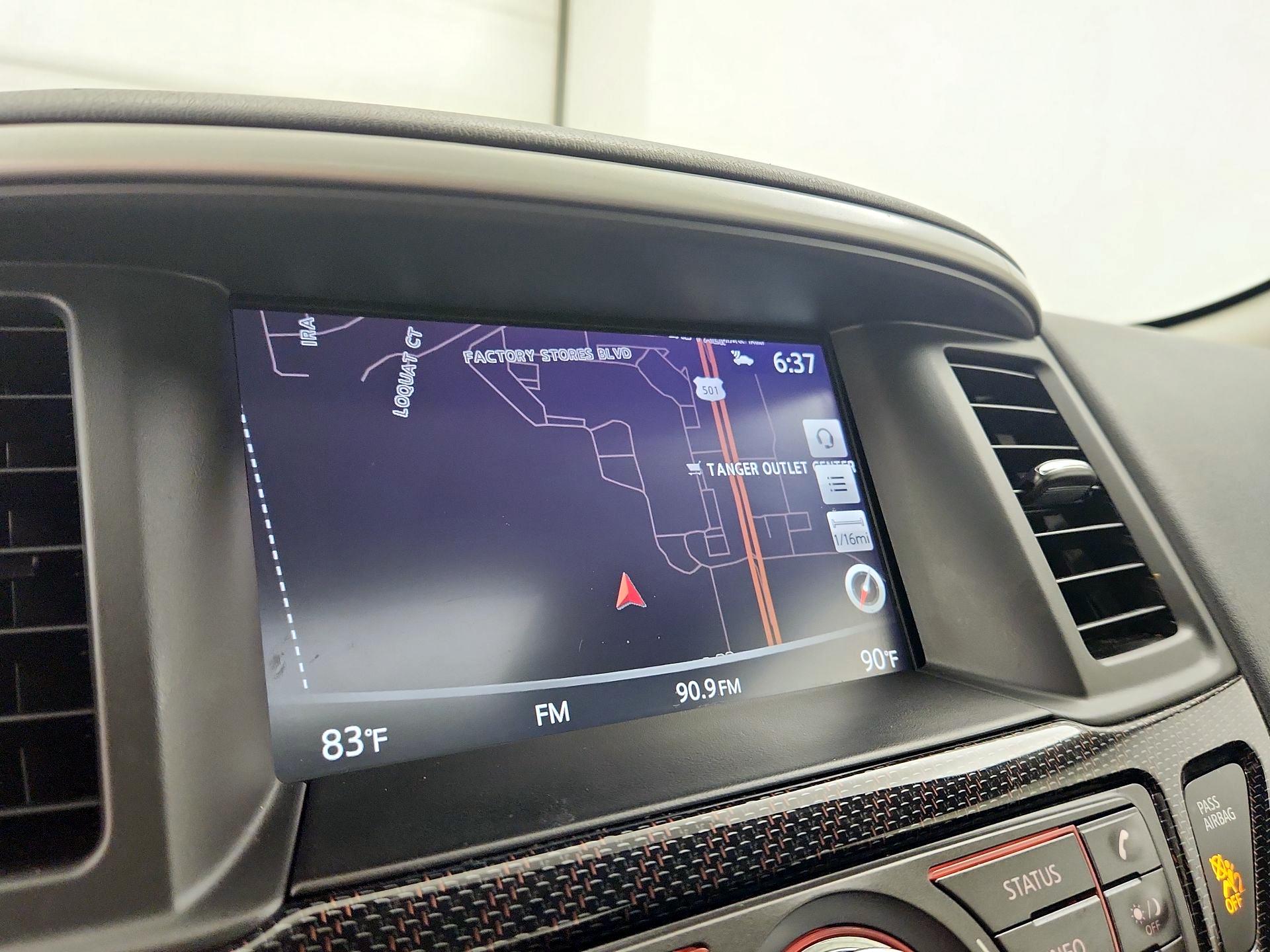 Thumbnail: 2020 Nissan Pathfinder - 14