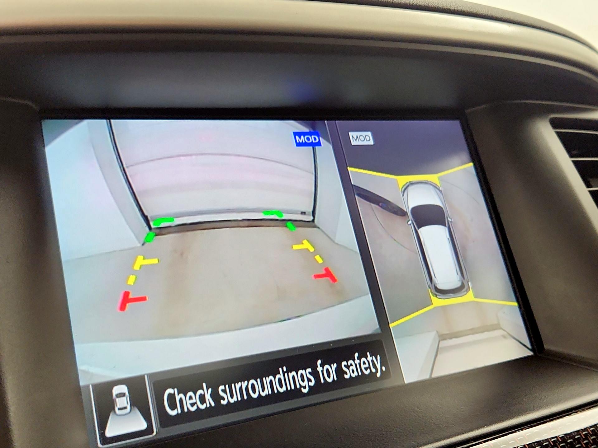 Thumbnail: 2020 Nissan Pathfinder - 15