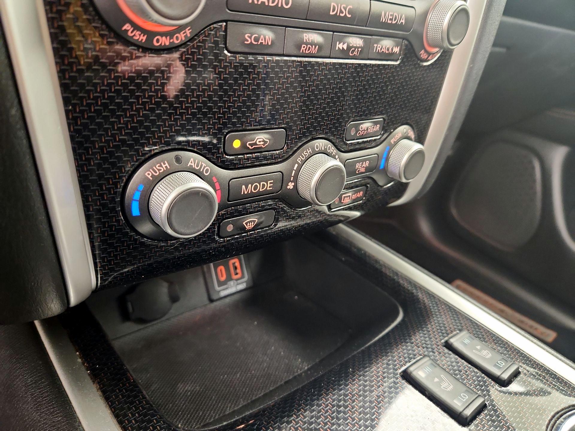 Thumbnail: 2020 Nissan Pathfinder - 17