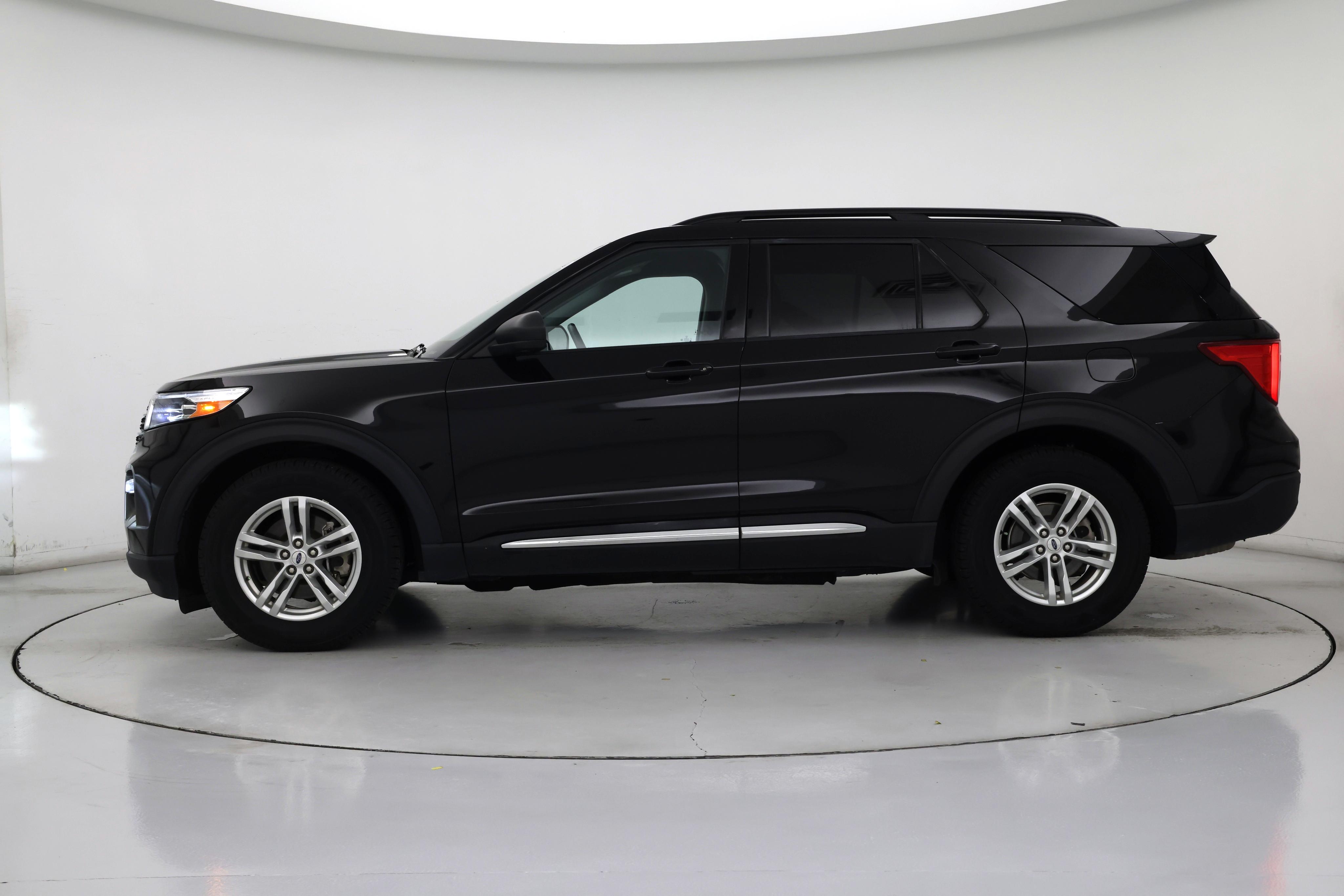 Thumbnail: 2023 Ford Explorer - 3