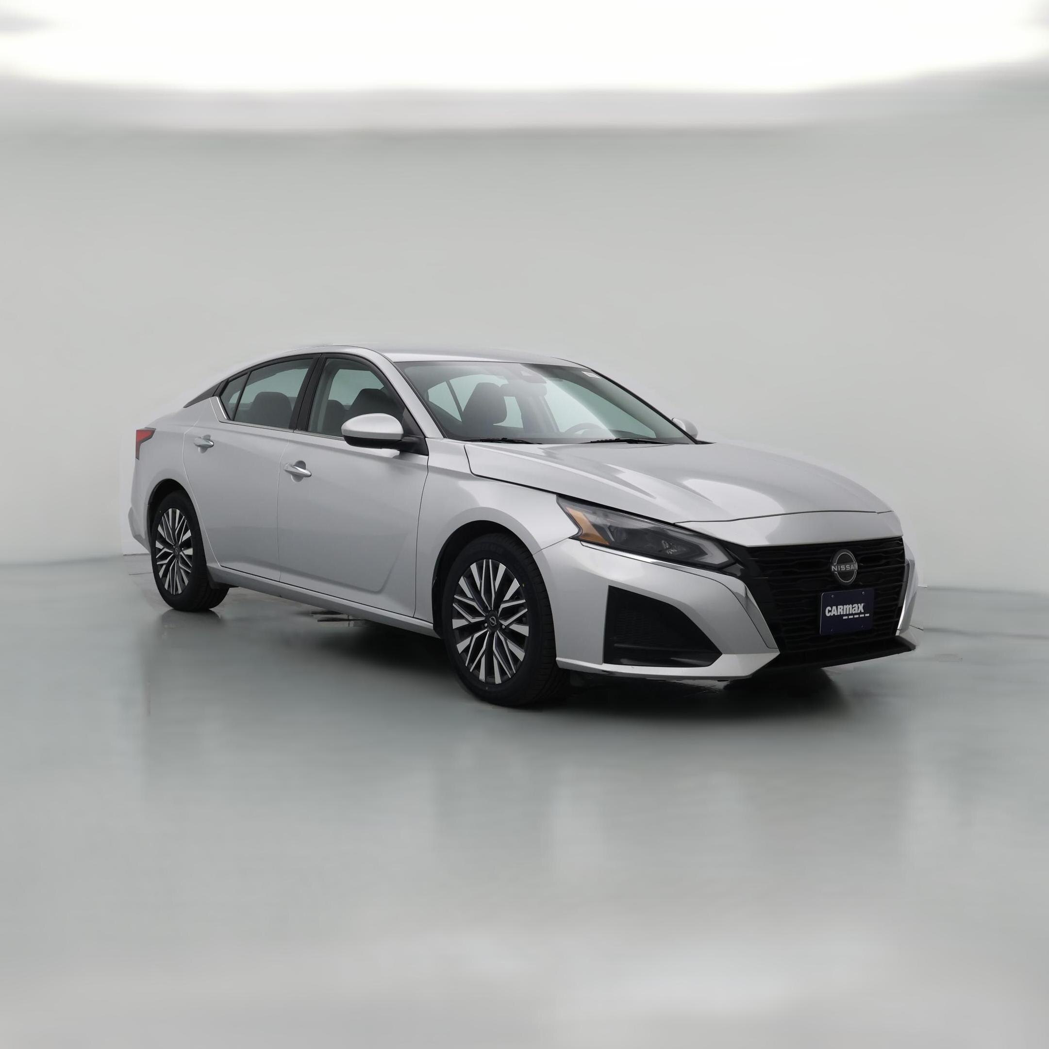 Thumbnail: 2023 Nissan Altima - 1