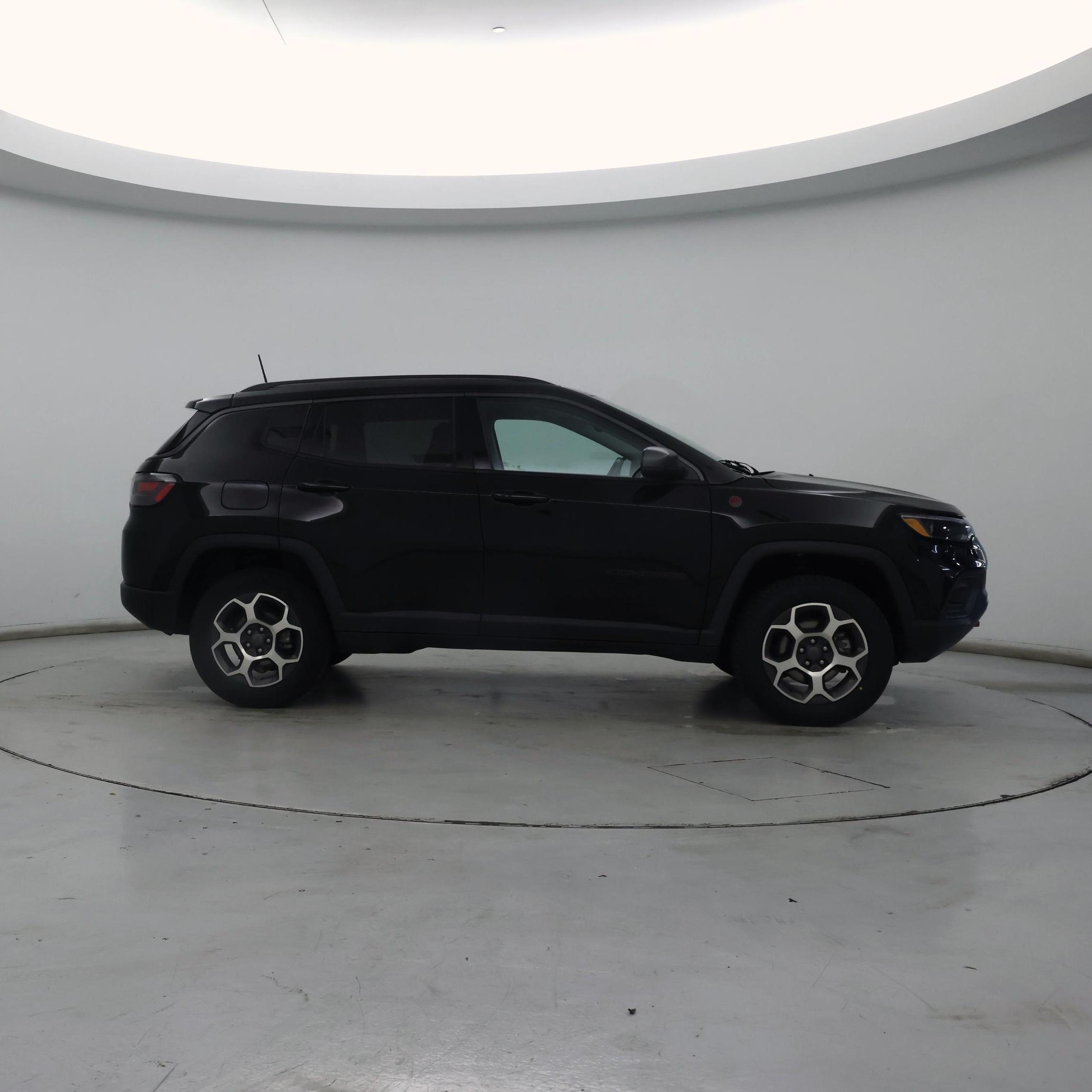 Thumbnail: 2022 Jeep Compass - 7