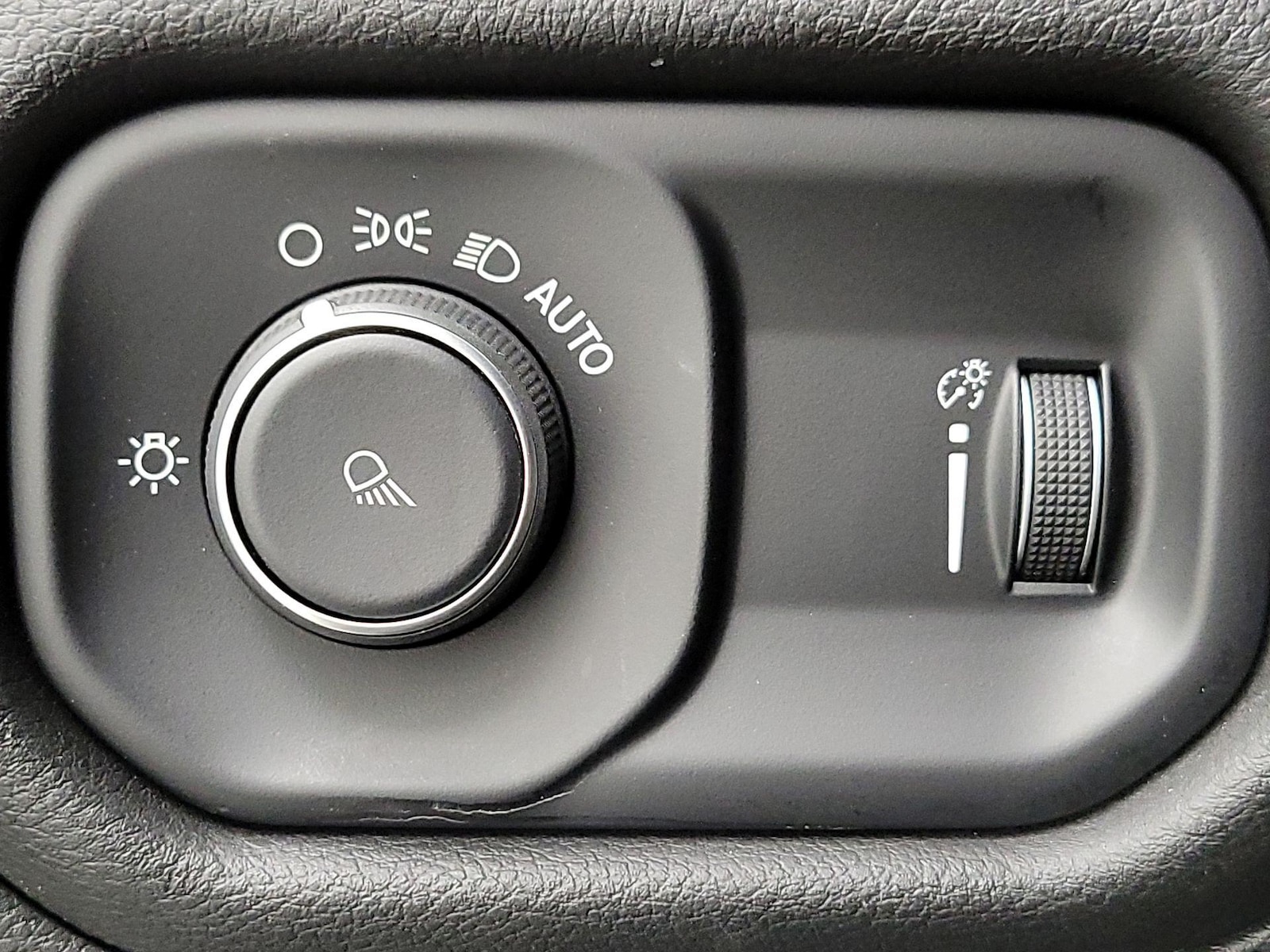 2024 RAM Ram 1500 Pickup Laramie - Photo 14