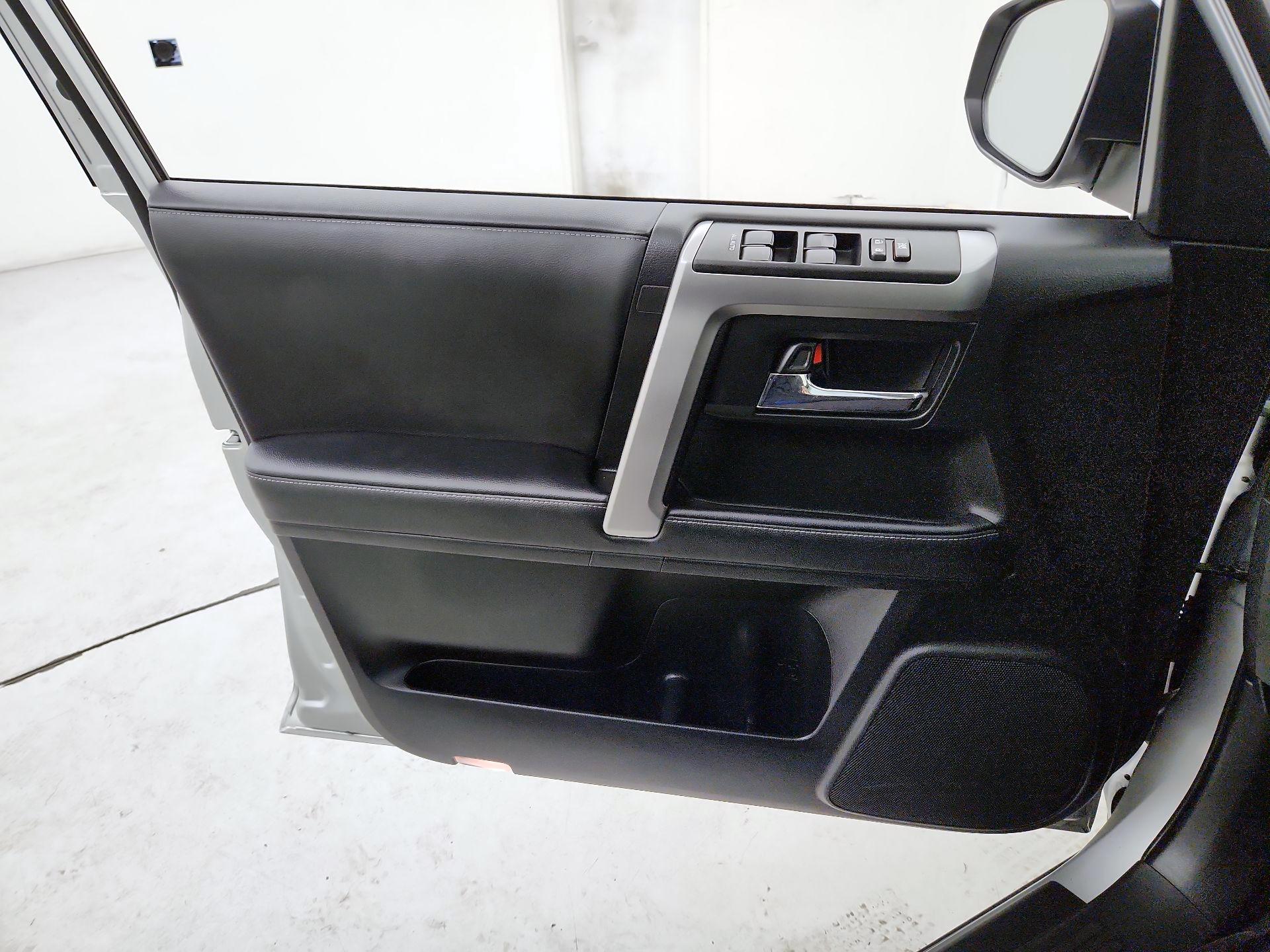 Thumbnail: 2024 Toyota 4Runner - 12