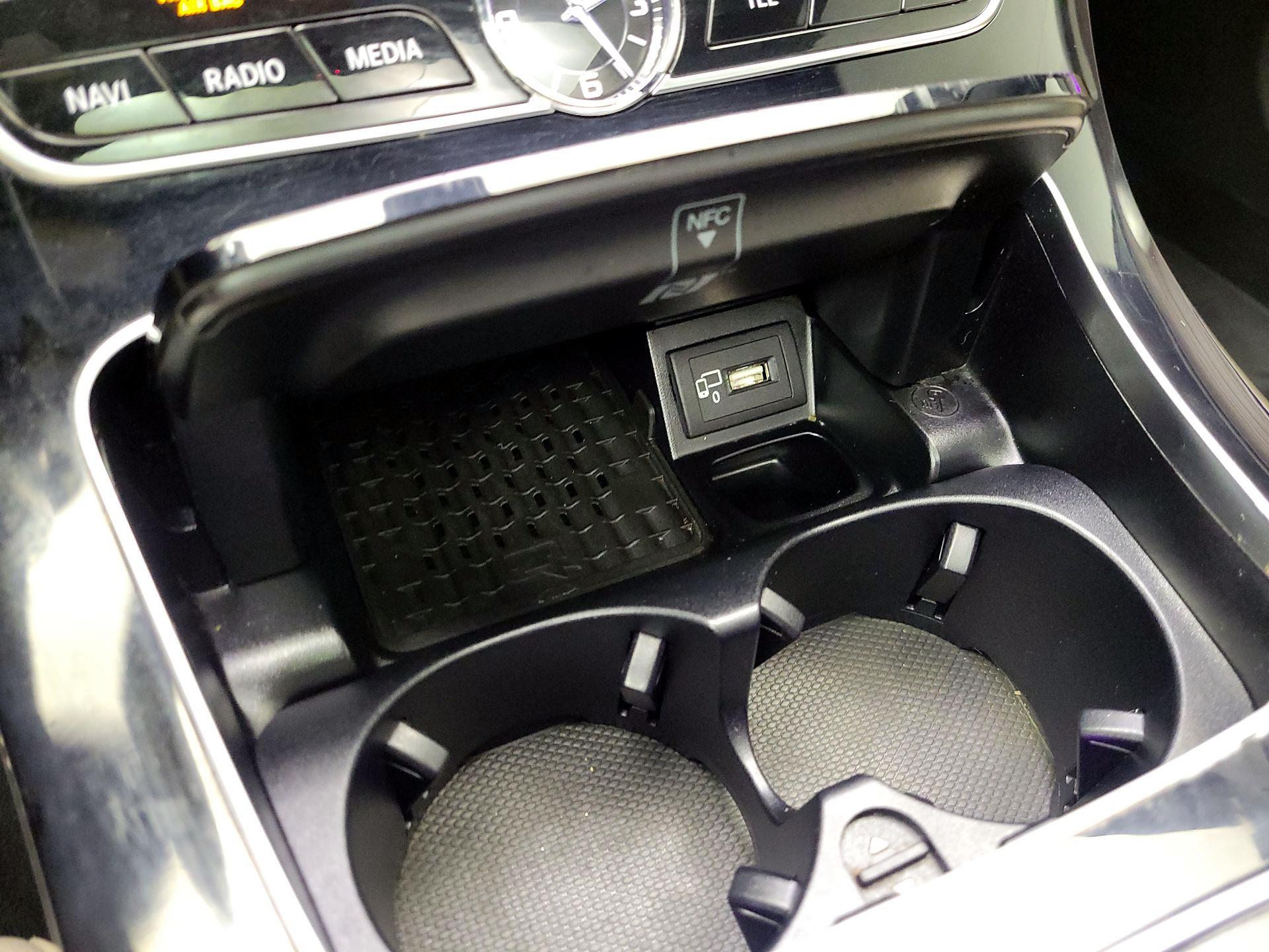 Thumbnail: 2017 Mercedes-Benz E-Class - 19